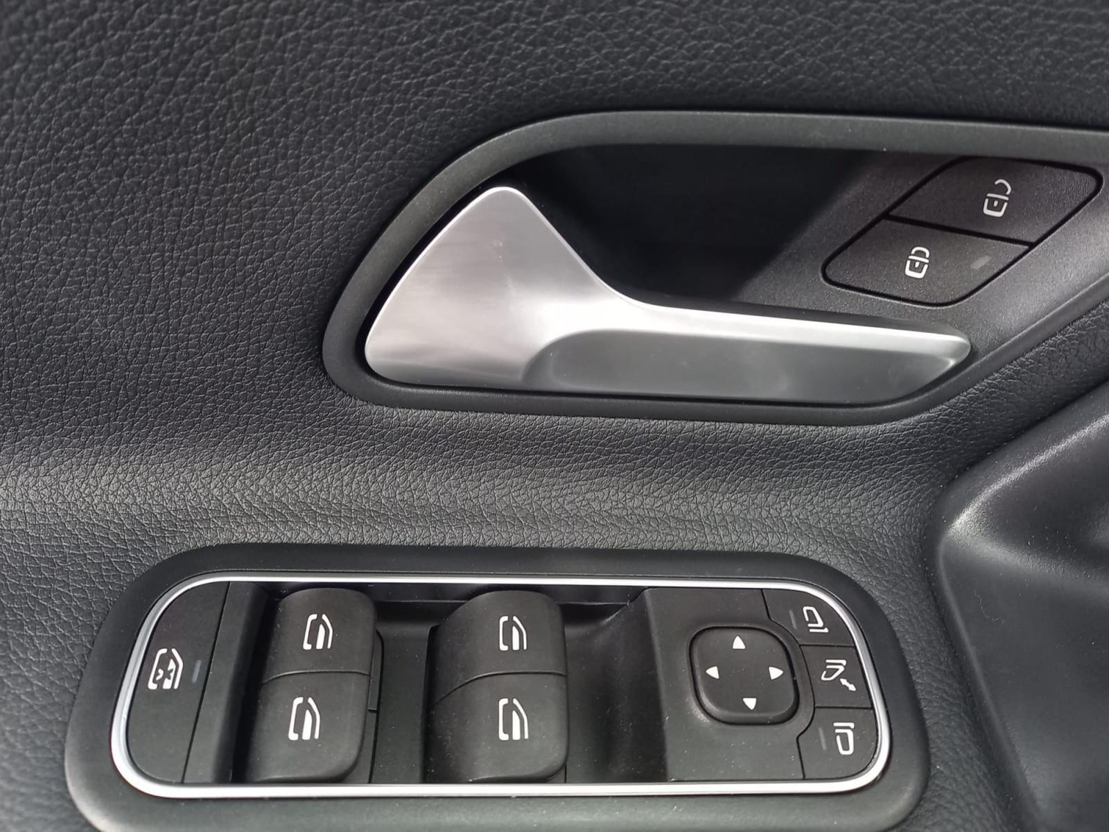 MERCEDES CLASE A 250 E BUSINESS LINE 8G-DCT 23