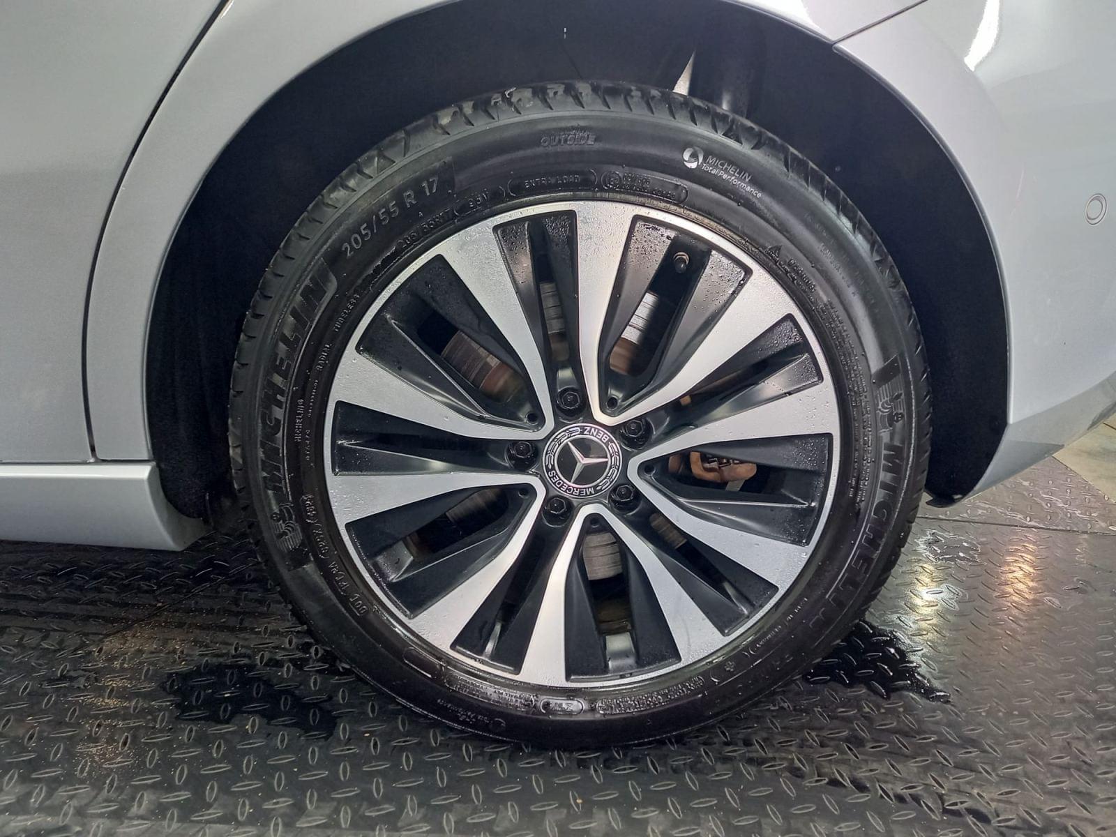 MERCEDES CLASE A 250 E BUSINESS LINE 8G-DCT 33