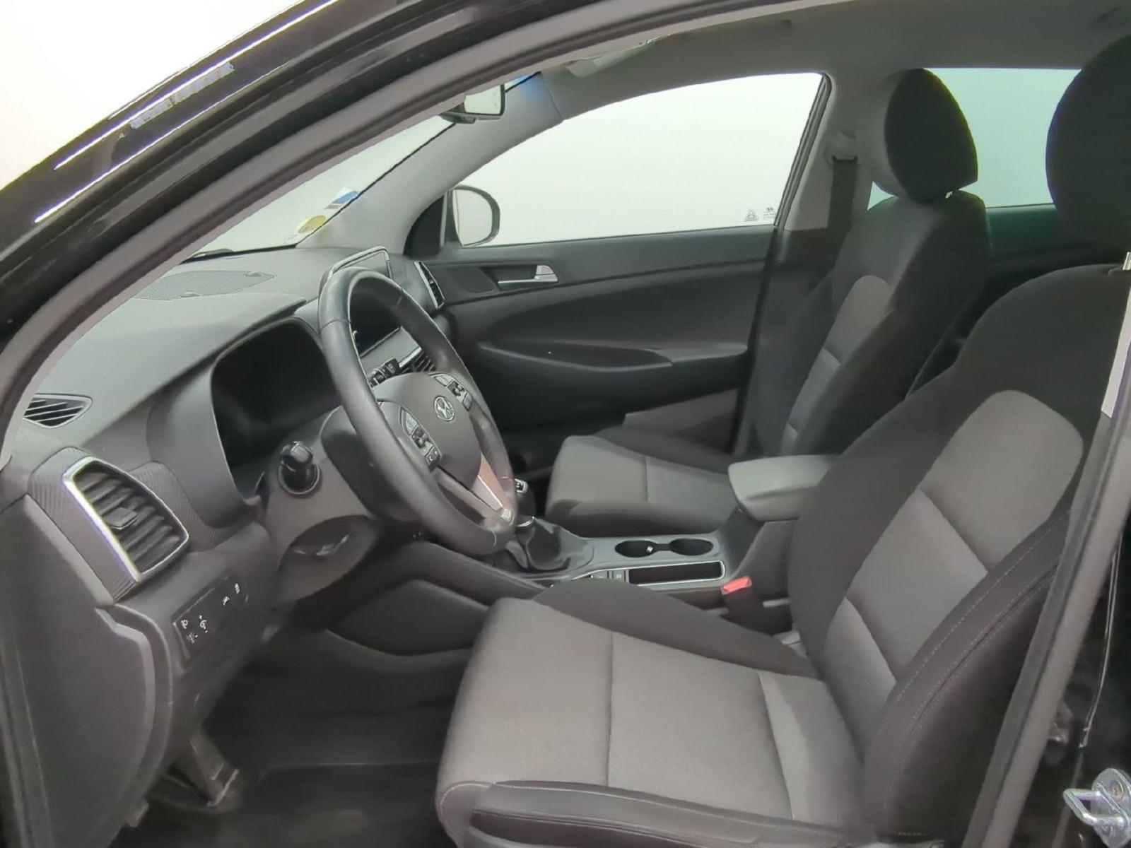 HYUNDAI TUCSON SUV 1.6 CRDI 115 HYBRID 48V BUSINESS 9 