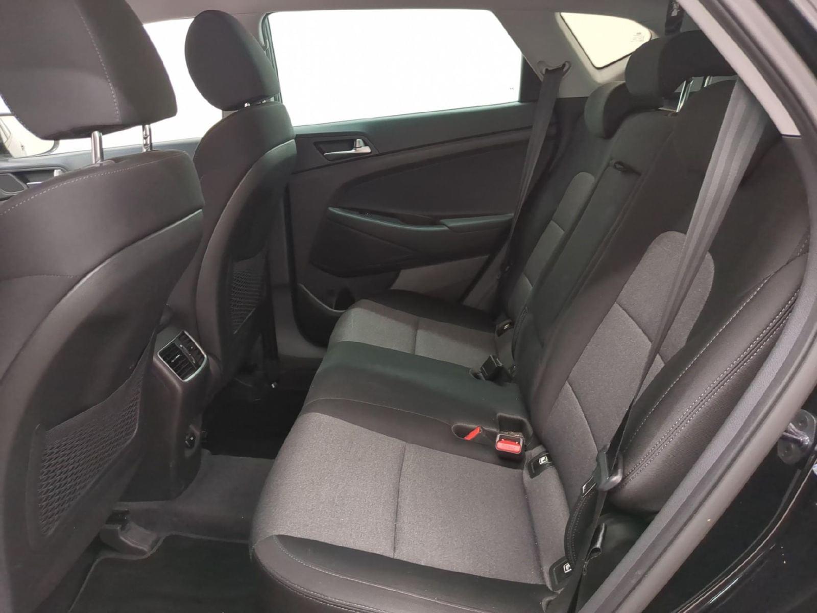 HYUNDAI TUCSON SUV 1.6 CRDI 115 HYBRID 48V BUSINESS 12 