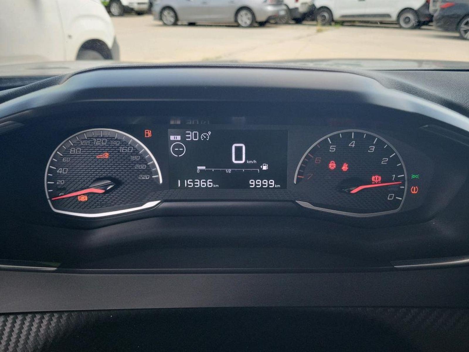 PEUGEOT 2008 ACTIVE 1.5 HDI 110CV MT6 E6D 4 