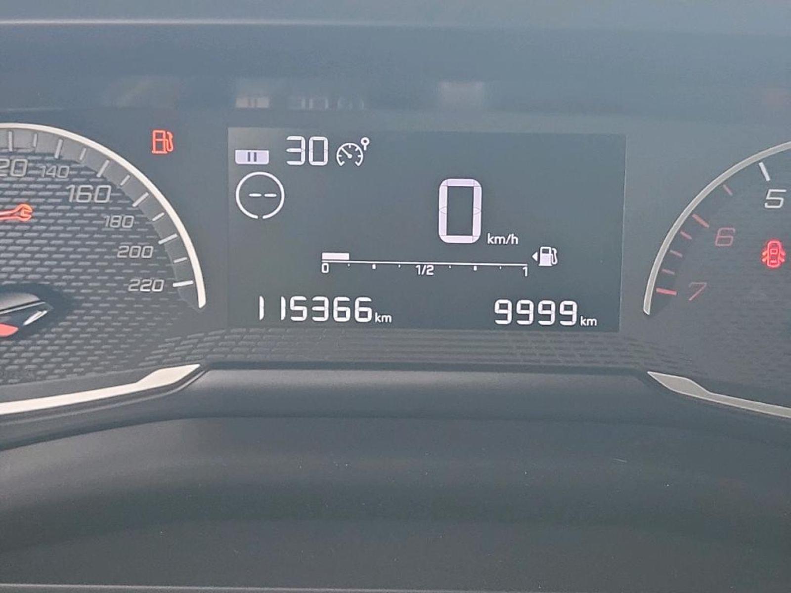 PEUGEOT 2008 ACTIVE 1.5 HDI 110CV MT6 E6D 6 