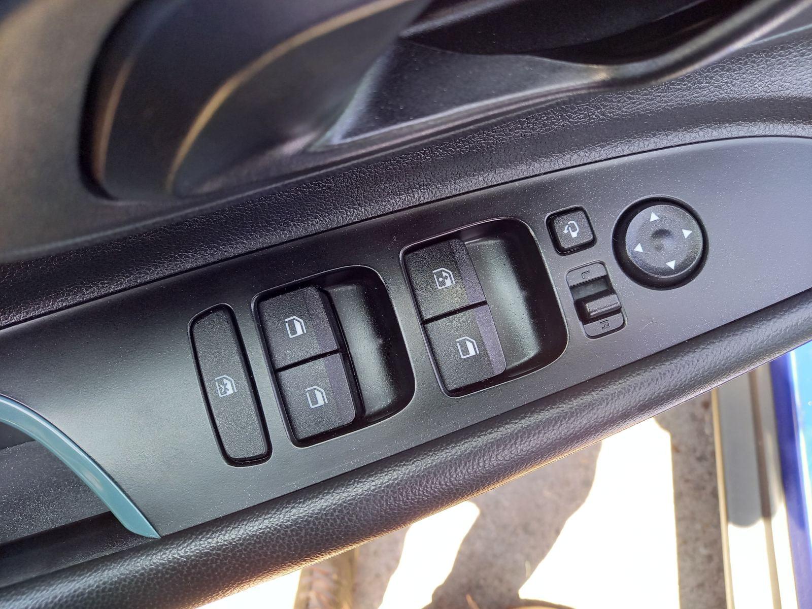 HYUNDAI BAYON 1.0T-GDI 48V INTRO 100CV 10 