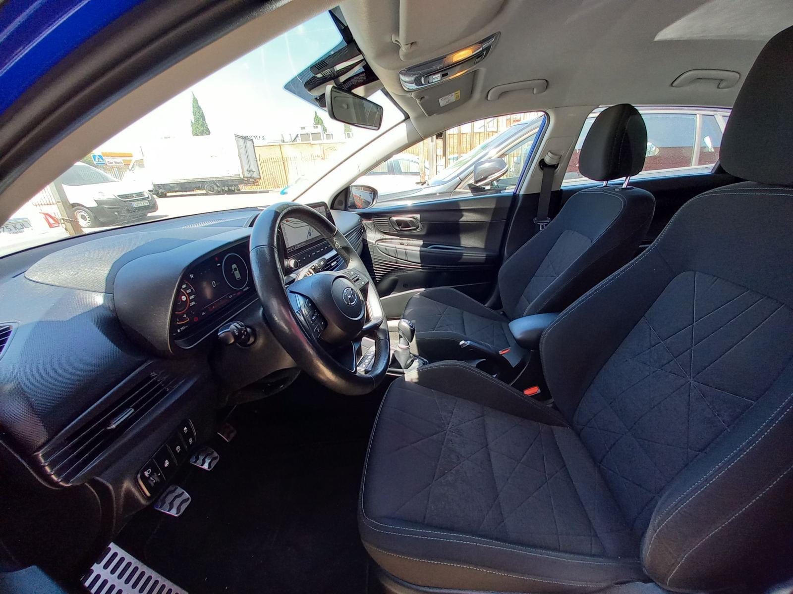 HYUNDAI BAYON 1.0T-GDI 48V INTRO 100CV 28 