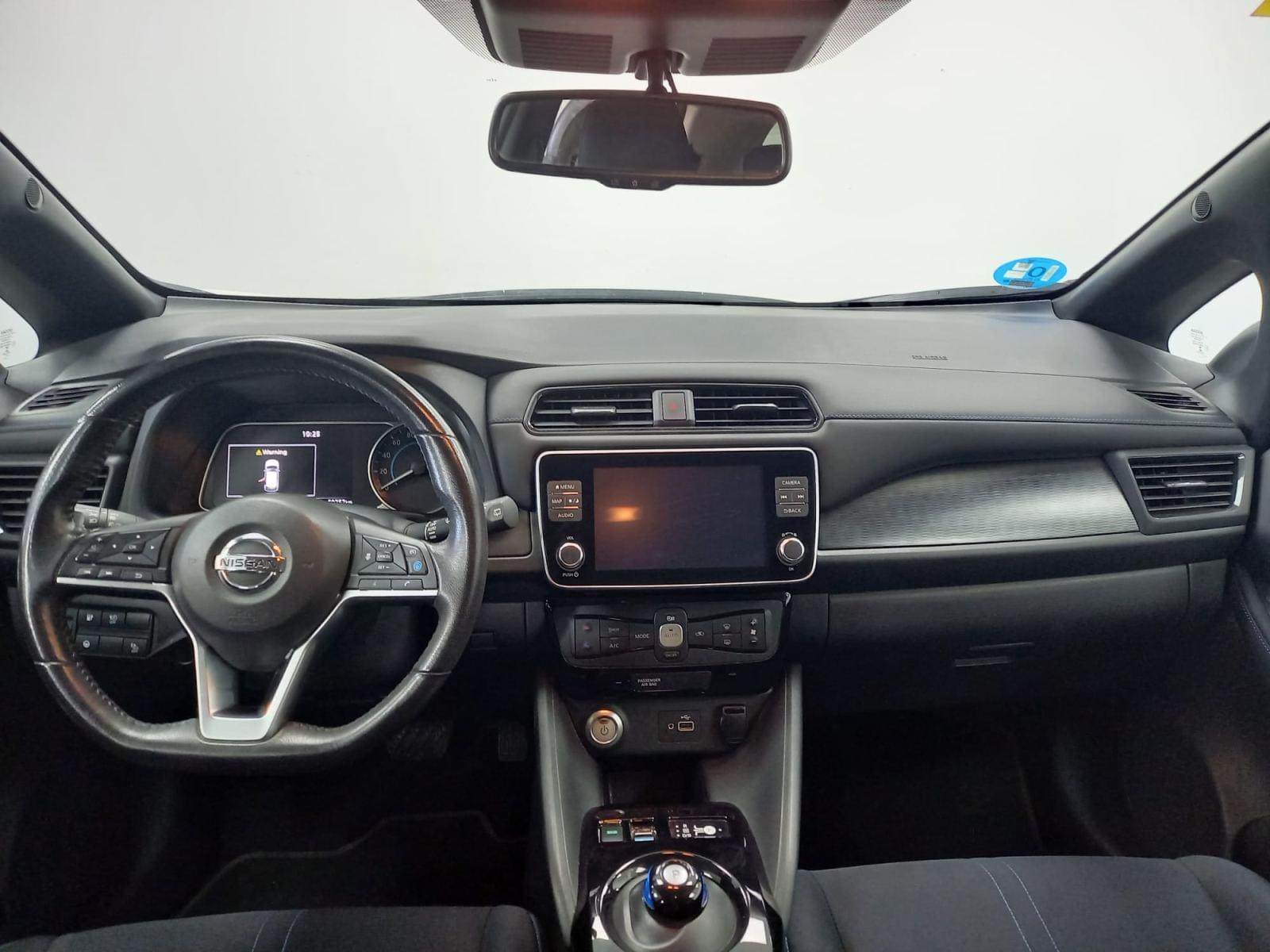 NISSAN LEAF BERLINA CON PORTÓN 62KWH E+ N-CONNECTA 31 