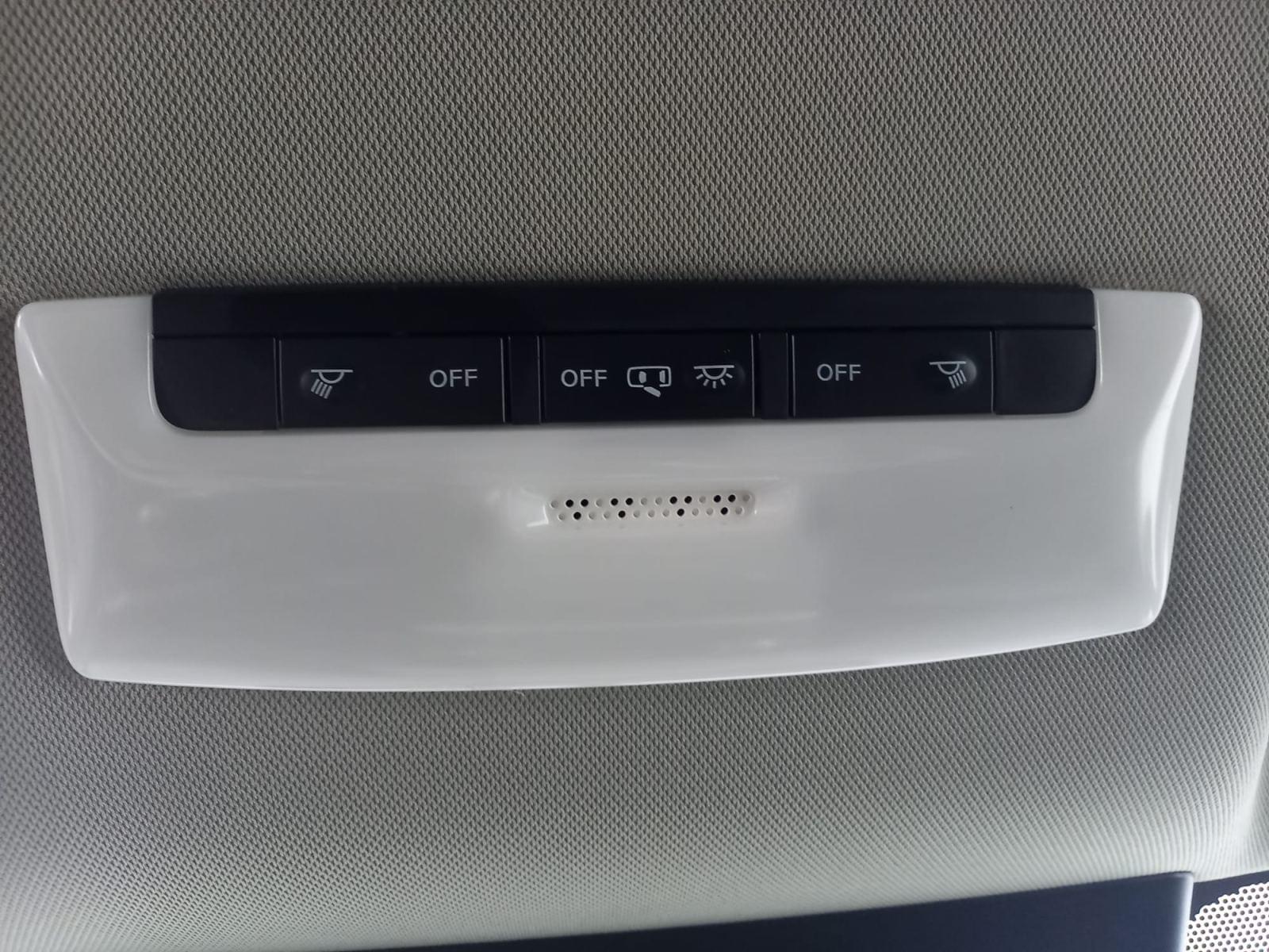 NISSAN LEAF BERLINA CON PORTÓN 62KWH E+ N-CONNECTA 39 