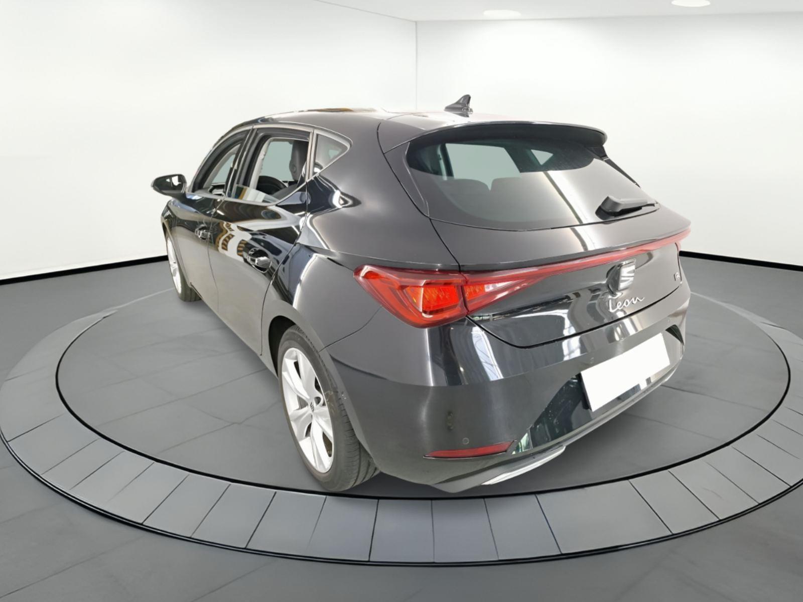 SEAT LEON 1.0 TSI 110 FR Winter Comort Drive&Park 3 