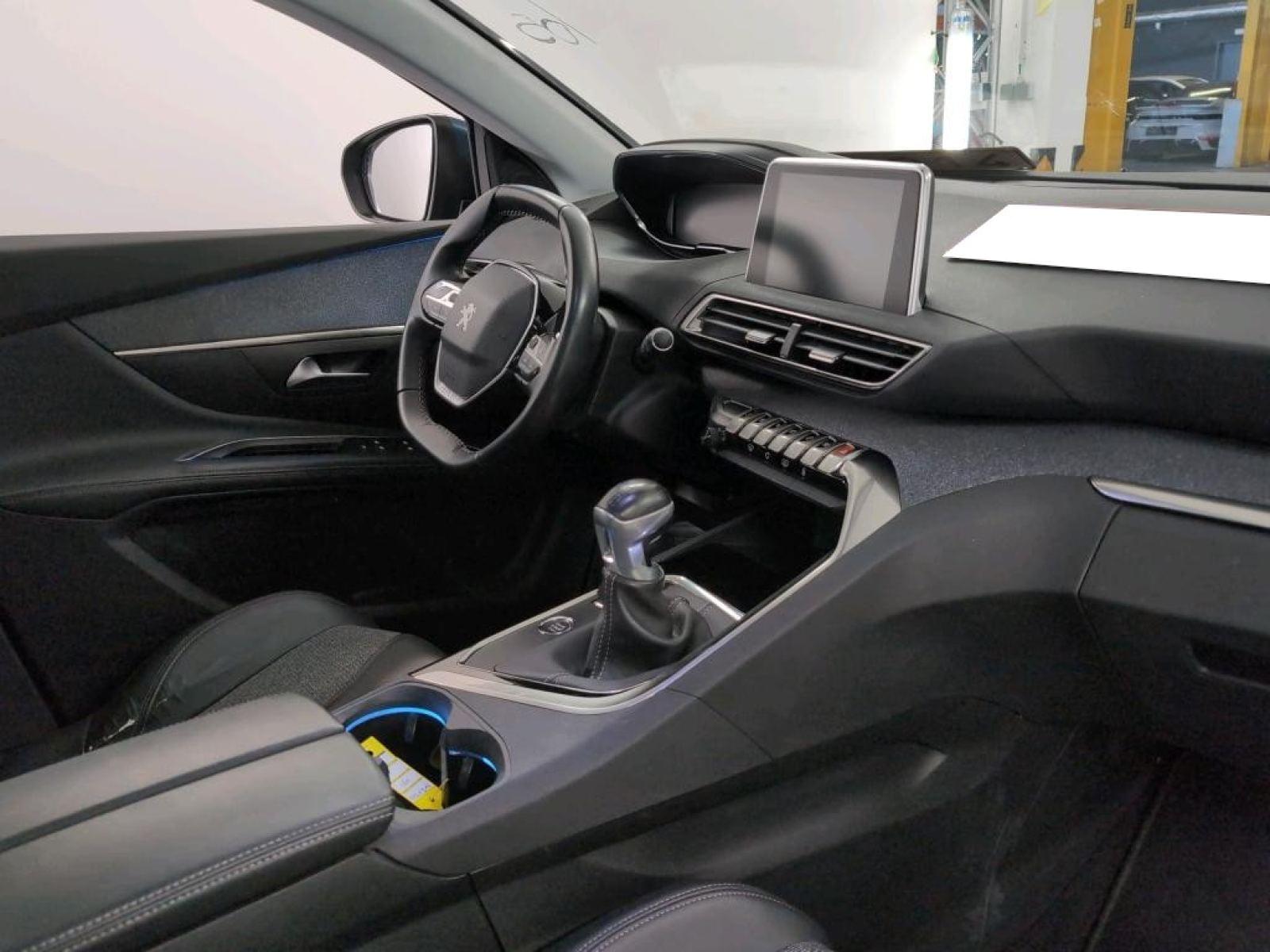 PEUGEOT 5008 1.5 BlueHDi Allure Assist+ 7 PLAZAS 8 