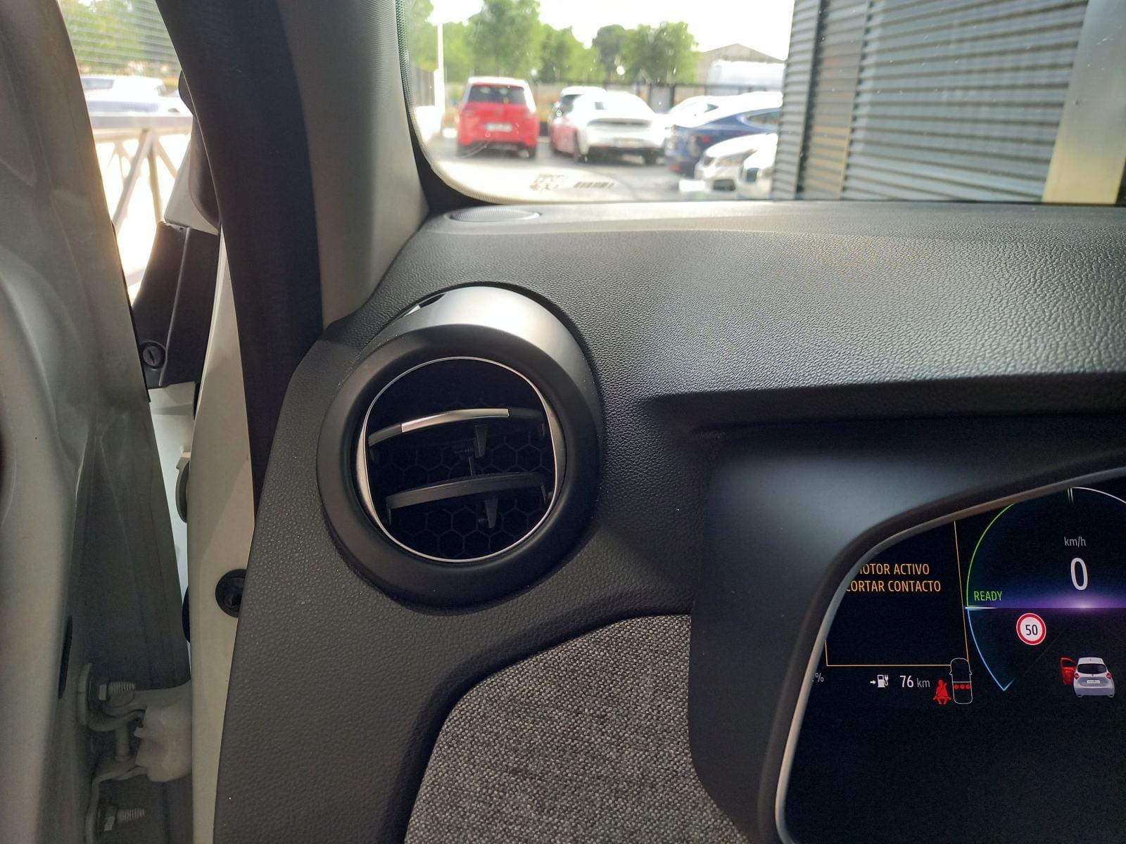 RENAULT ZOE INTENS 100 KW R135 BATERÍA 50KWH 13 