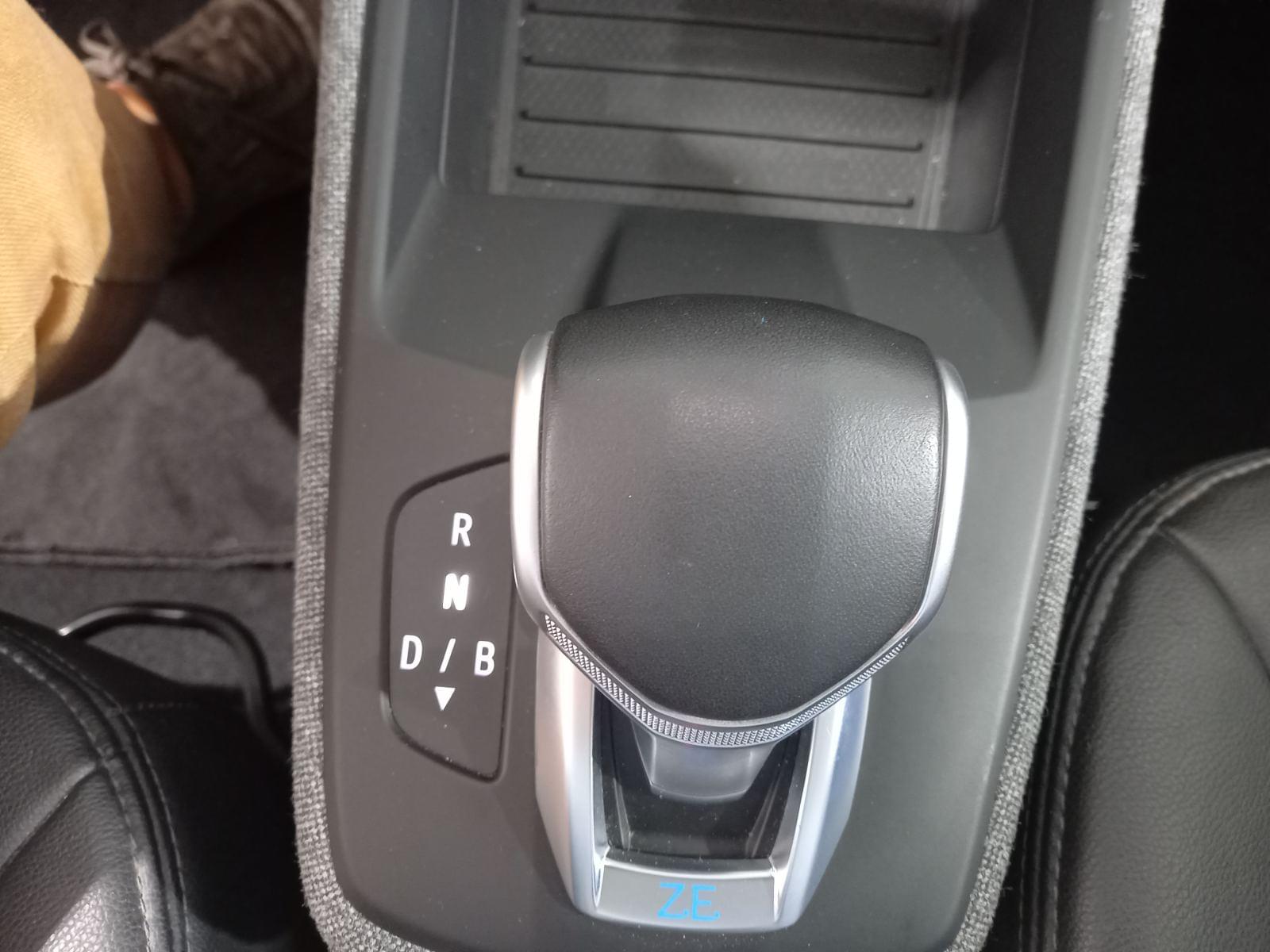 RENAULT ZOE INTENS 100 KW R135 BATERÍA 50KWH 24 