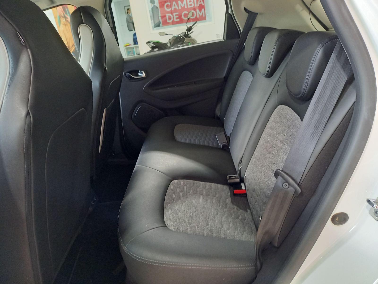 RENAULT ZOE INTENS 100 KW R135 BATERÍA 50KWH 27 