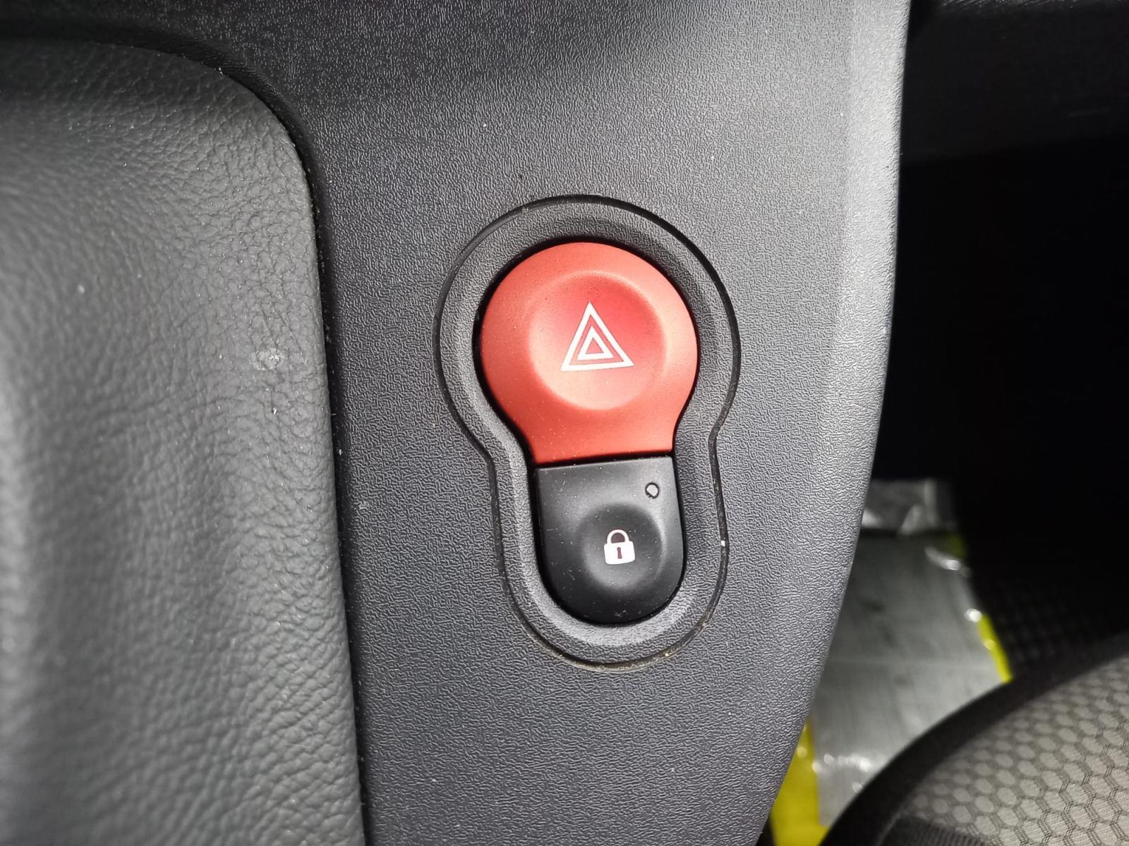 RENAULT KANGOO FURGON II FURGÓN PROFESSIONAL 1.5 DCI 75CV MT5 9 