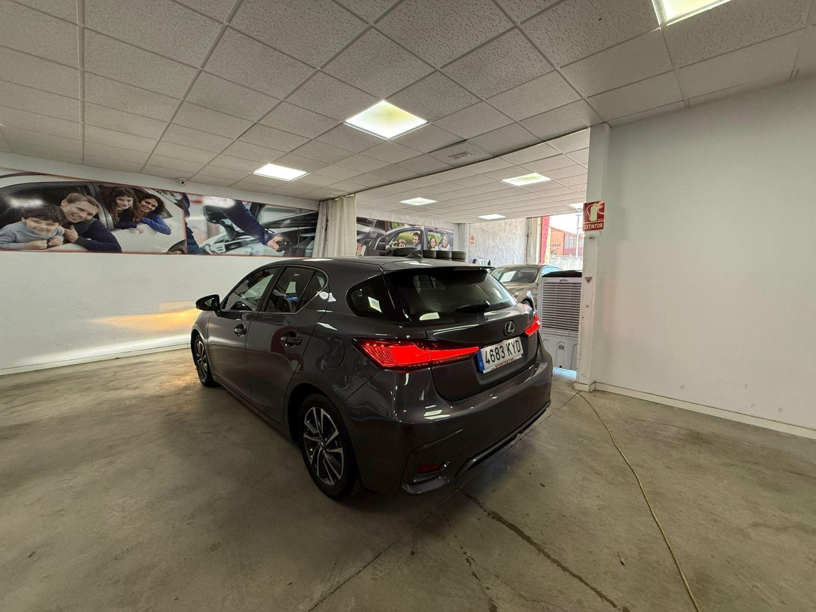 LEXUS CT 200H BUSINESS 6 