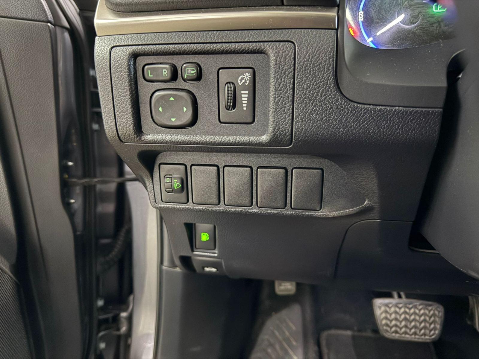 LEXUS CT 200H BUSINESS 12 