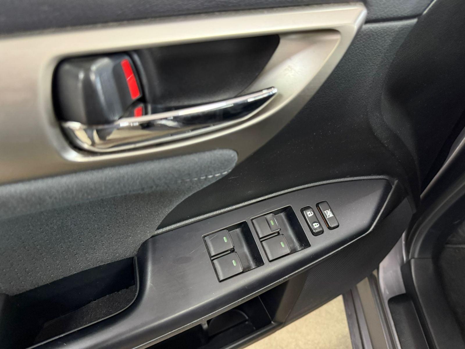 LEXUS CT 200H BUSINESS 14 