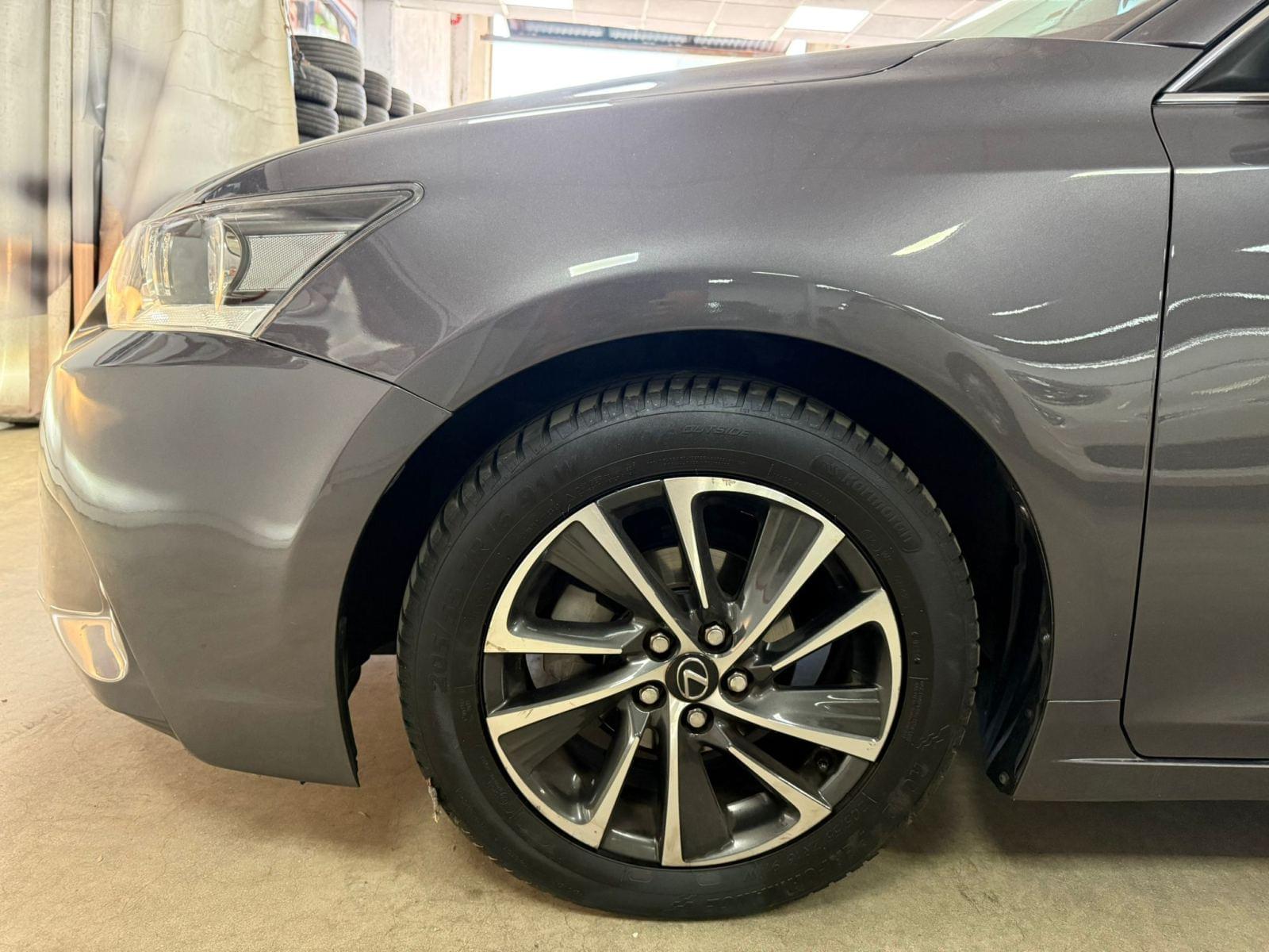 LEXUS CT 200H BUSINESS 16 