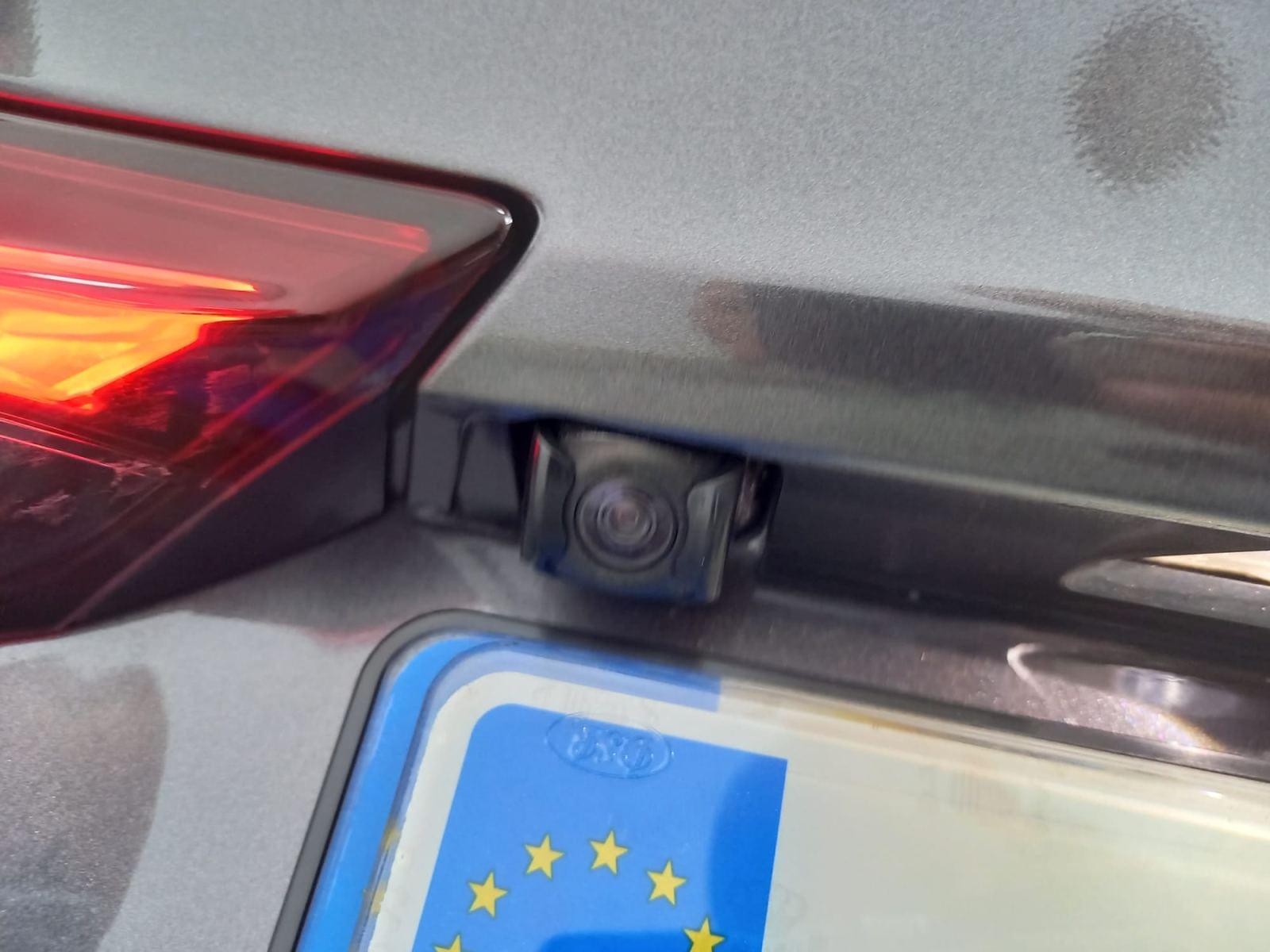 LEXUS CT 200H BUSINESS 19