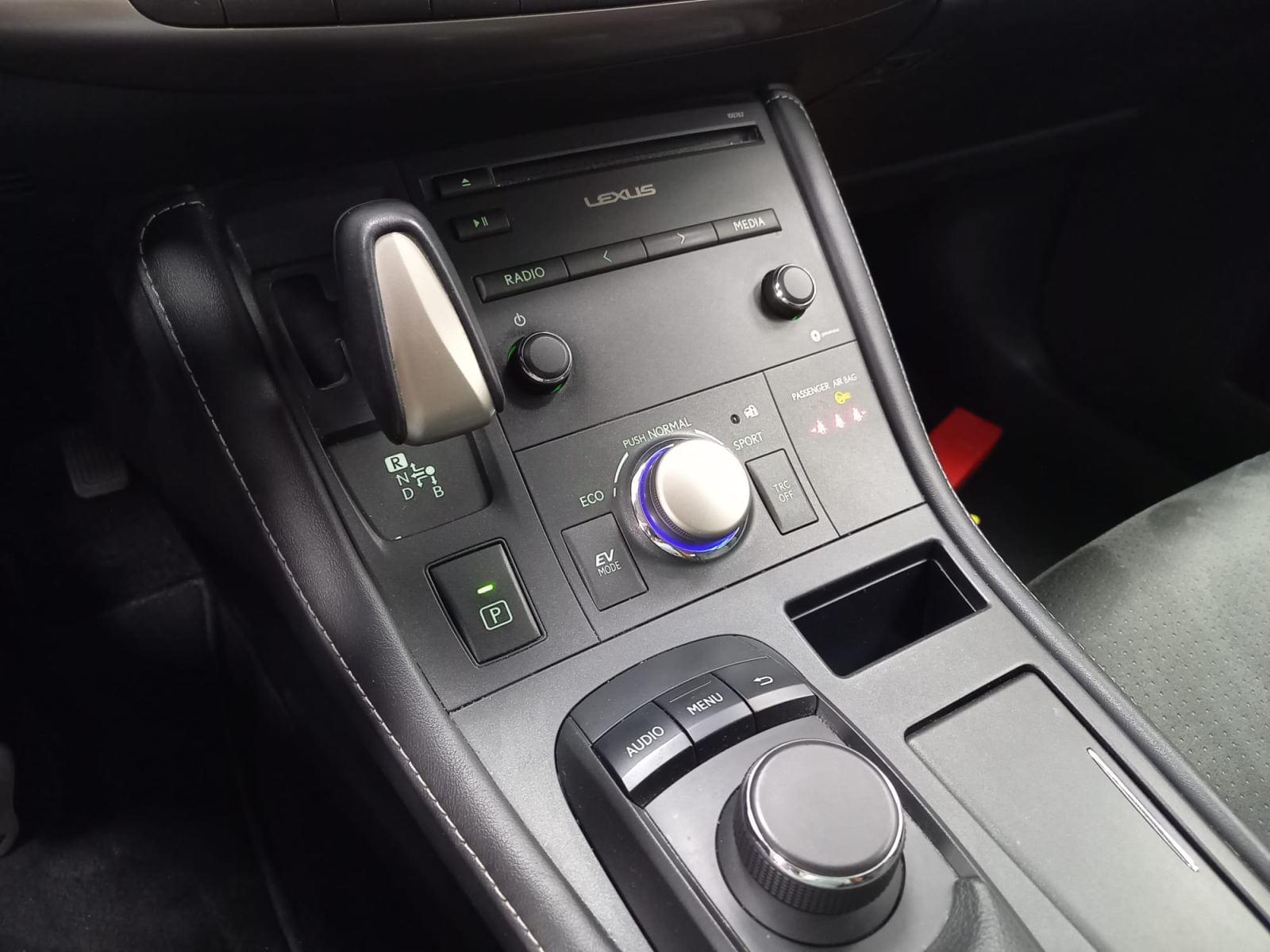 LEXUS CT 200H BUSINESS 21