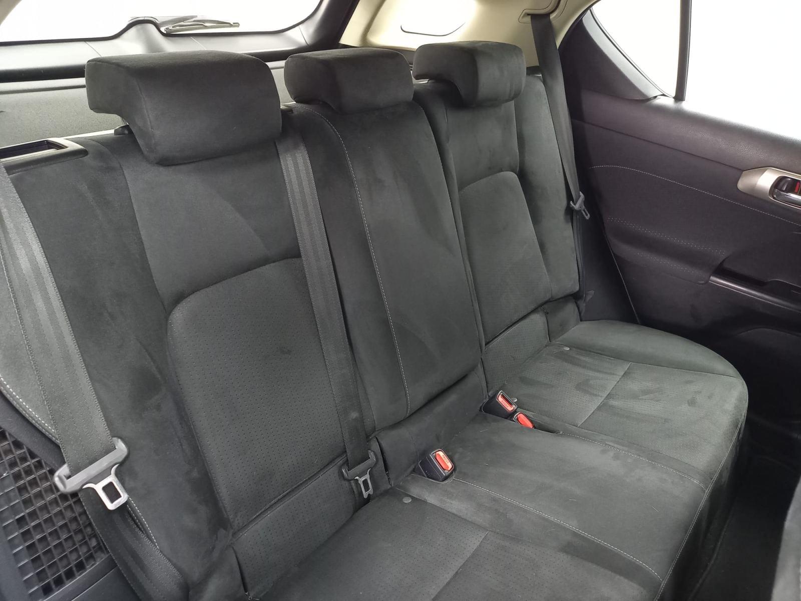 LEXUS CT 200H BUSINESS 23