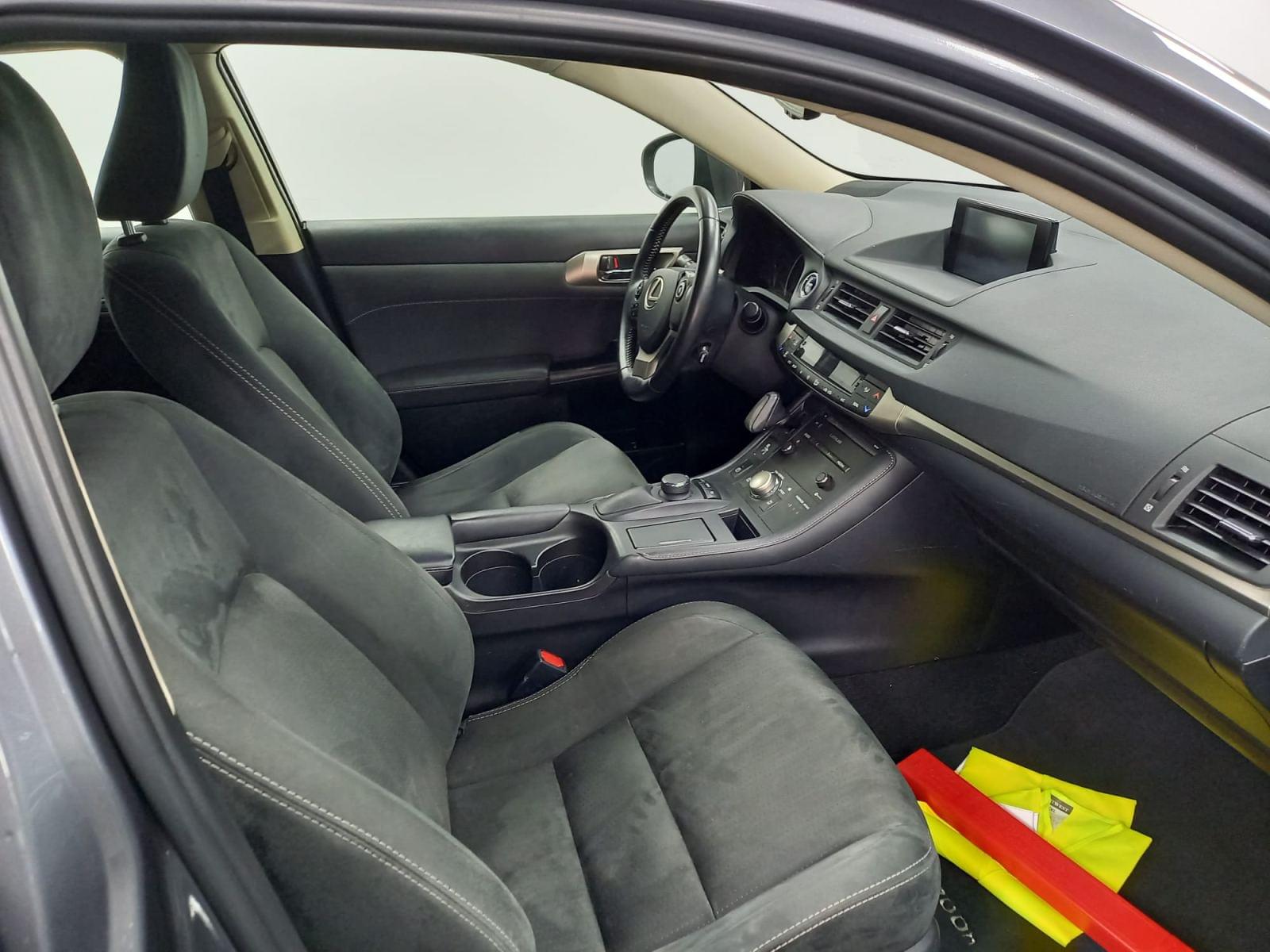 LEXUS CT 200H BUSINESS 24