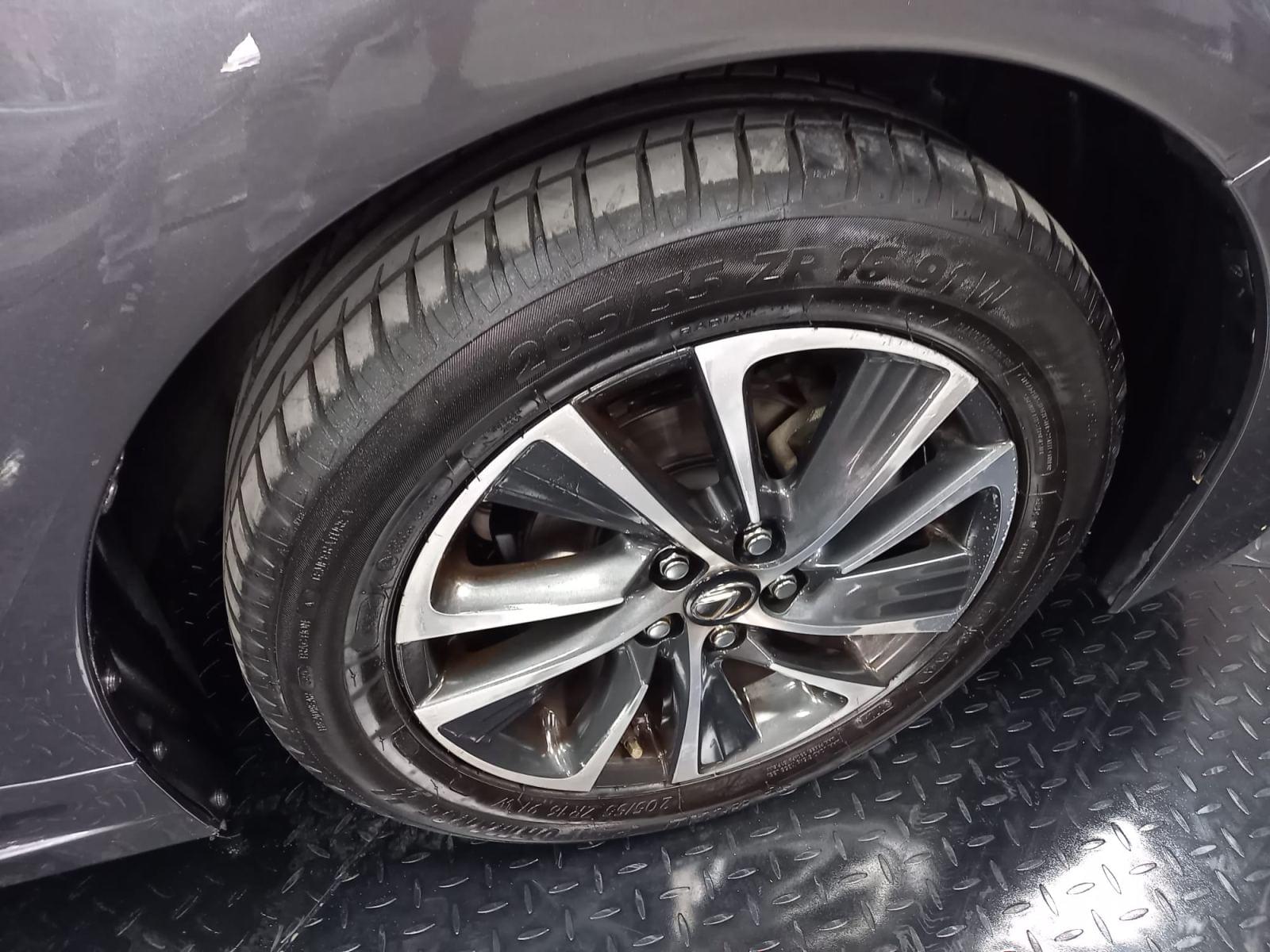 LEXUS CT 200H BUSINESS 30