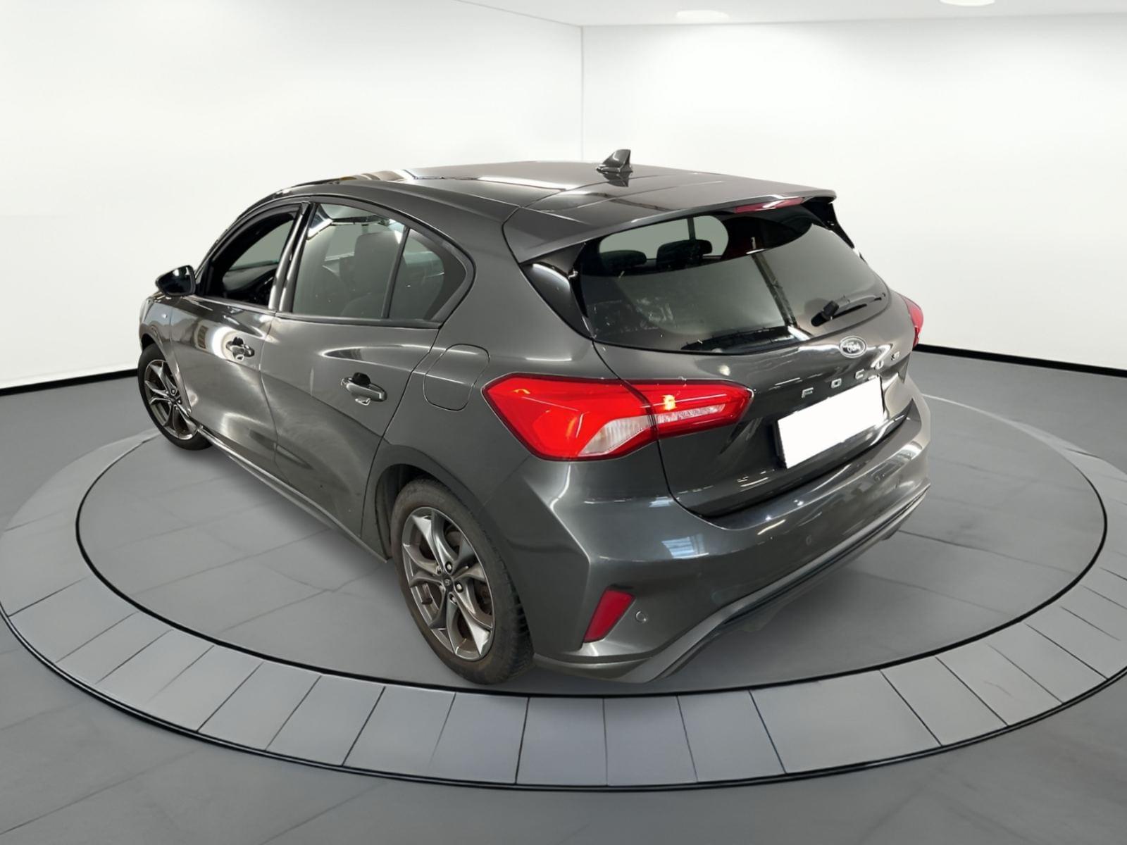 FORD FOCUS 1.0 EcoBoost ST-Line Business 2 