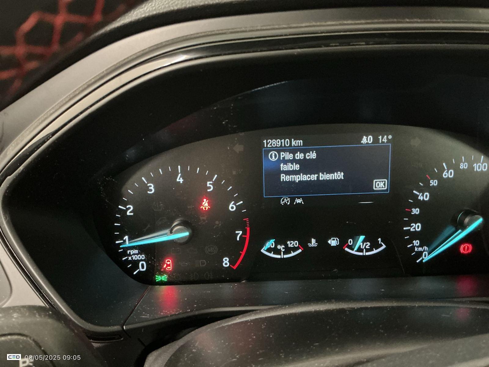 FORD FOCUS 1.0 EcoBoost ST-Line Business 6 