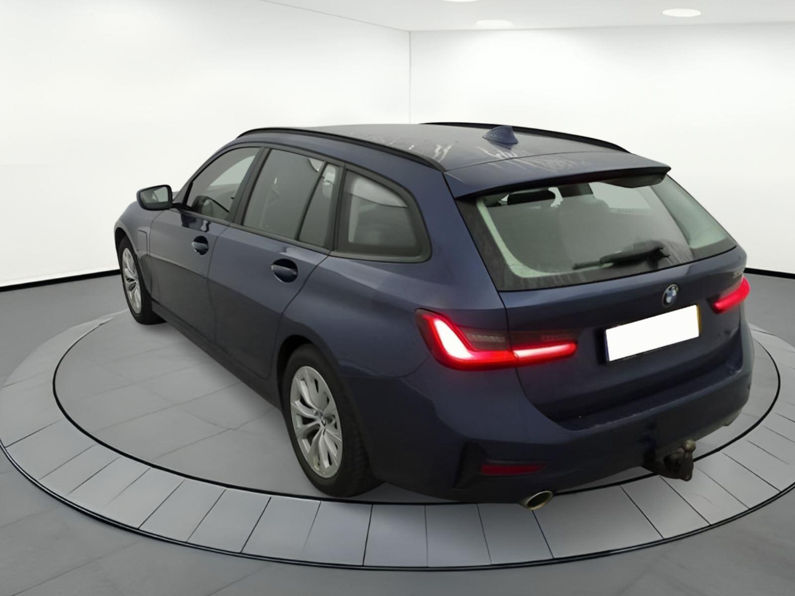 BMW SERIE 3 184 CV Business Pack Plus, Cuir, Attelag 2 