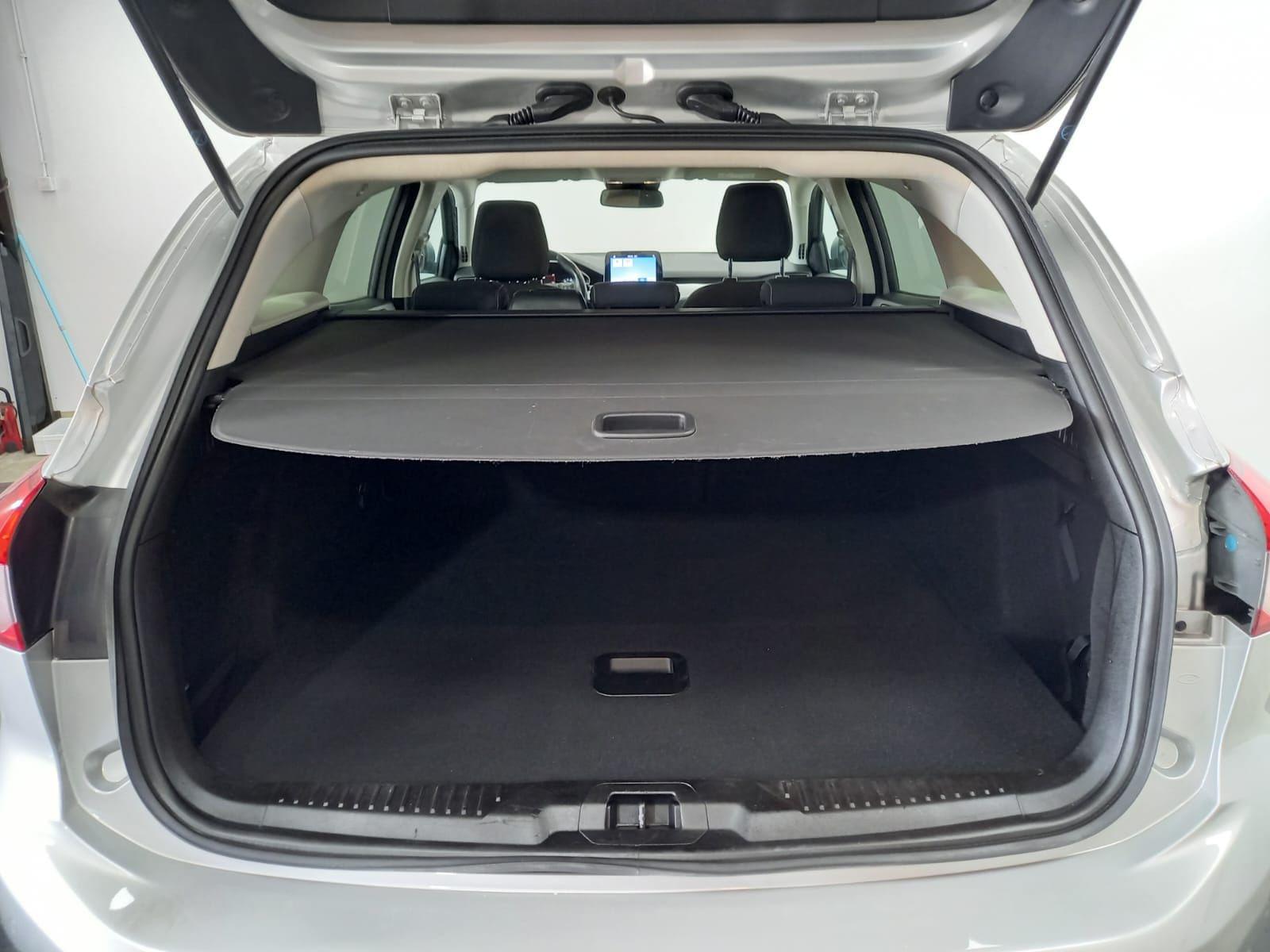 FORD FOCUS SPORTBREAK TRENDPLUS 1.5 AUTOMAT 120CV 20 