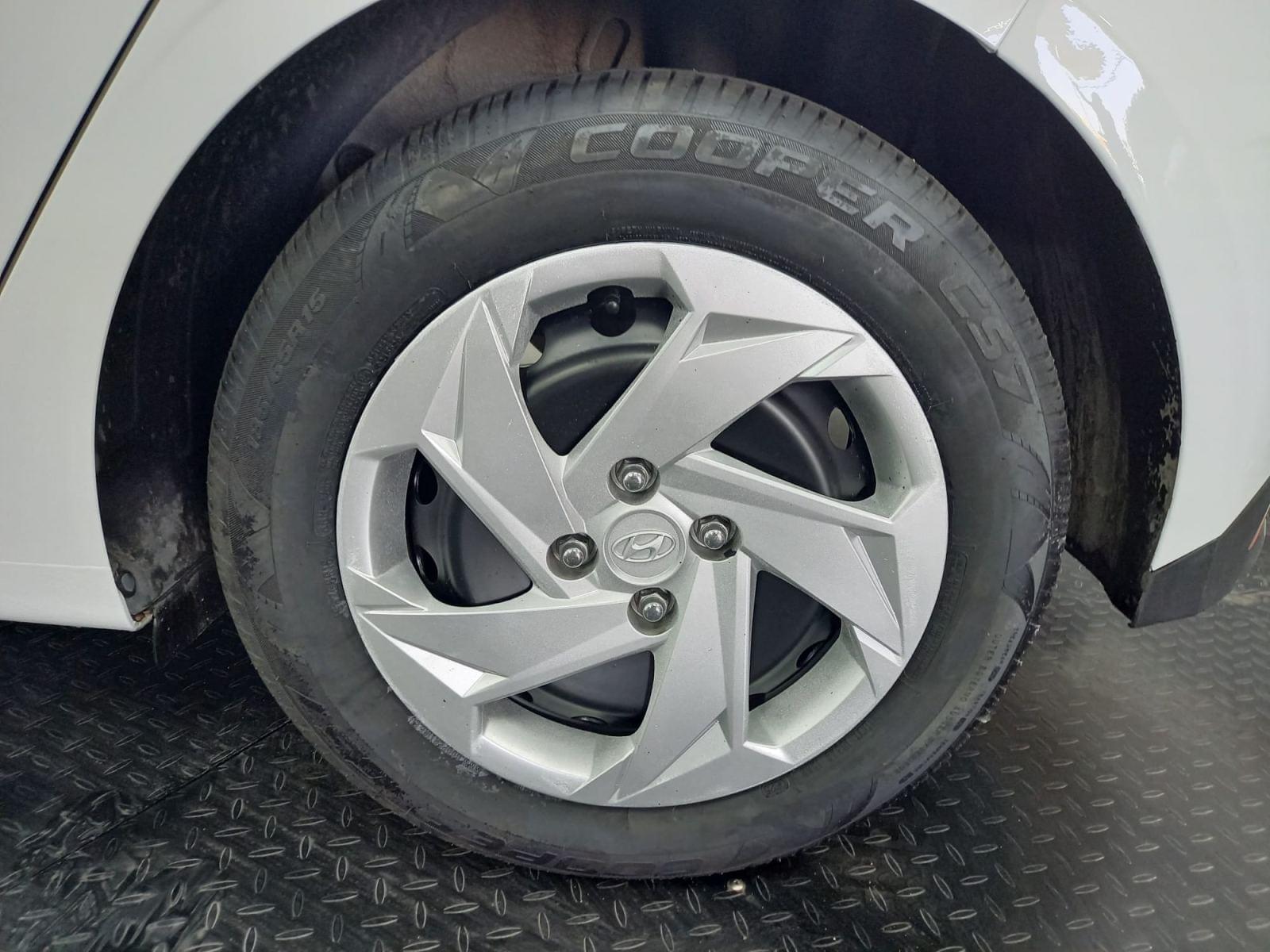 HYUNDAI I20 1.0 TGDI 74KW (100CV) 48V ESSENCE 23 