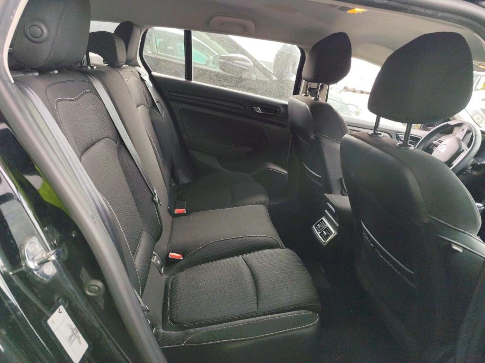 RENAULT MéGANE ESTATE 1.5 BLUE DCI 115CH BUSINESS 9 