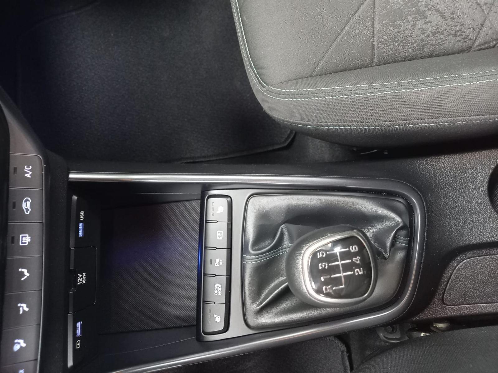 HYUNDAI BAYON 1.0T-GDI 48V INTRO 100CV 13 