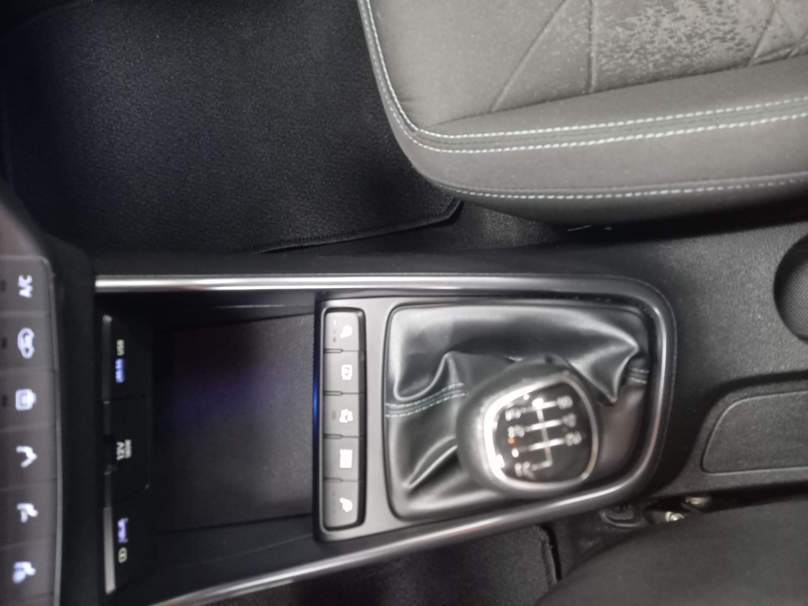 HYUNDAI BAYON 1.0T-GDI 48V INTRO 100CV 20 