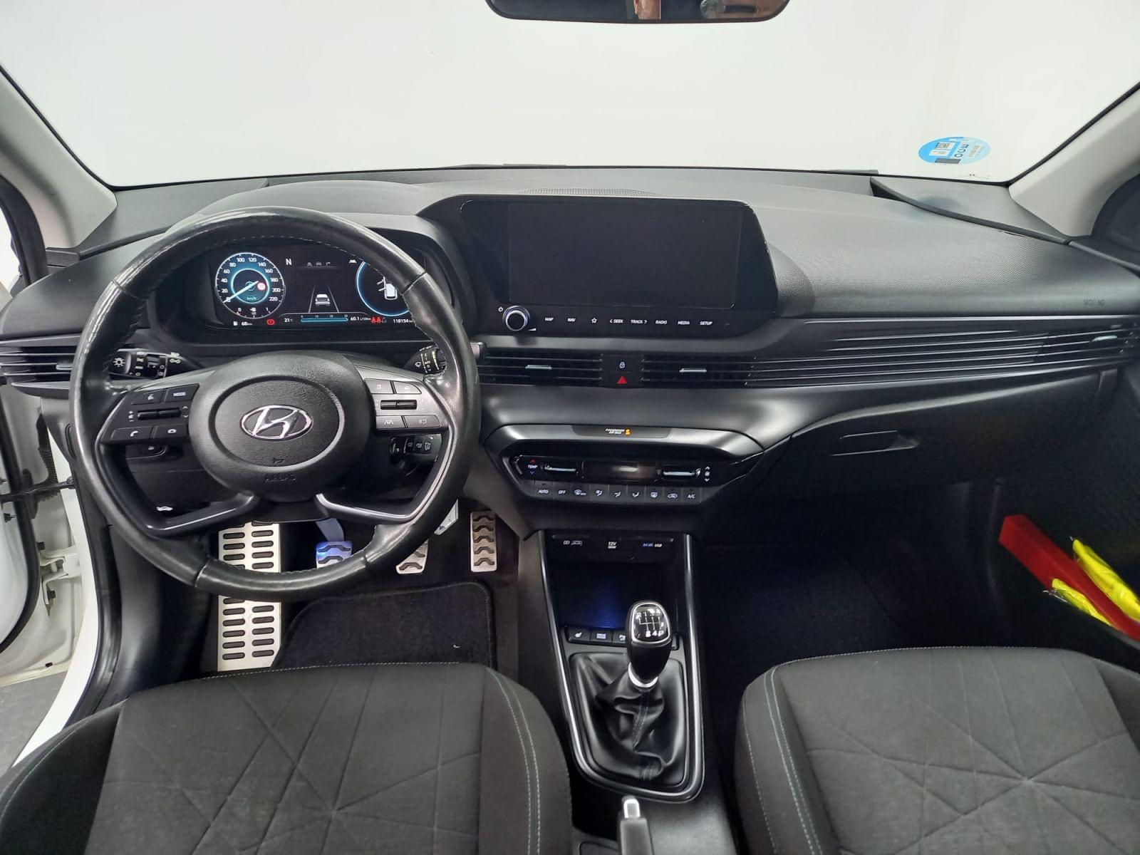 HYUNDAI BAYON 1.0T-GDI 48V INTRO 100CV 31 