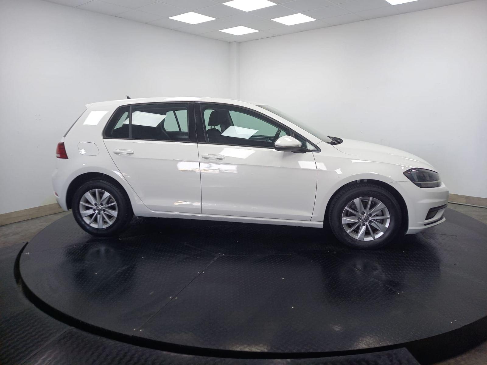 VOLKSWAGEN GOLF 1.6 TDI 3 