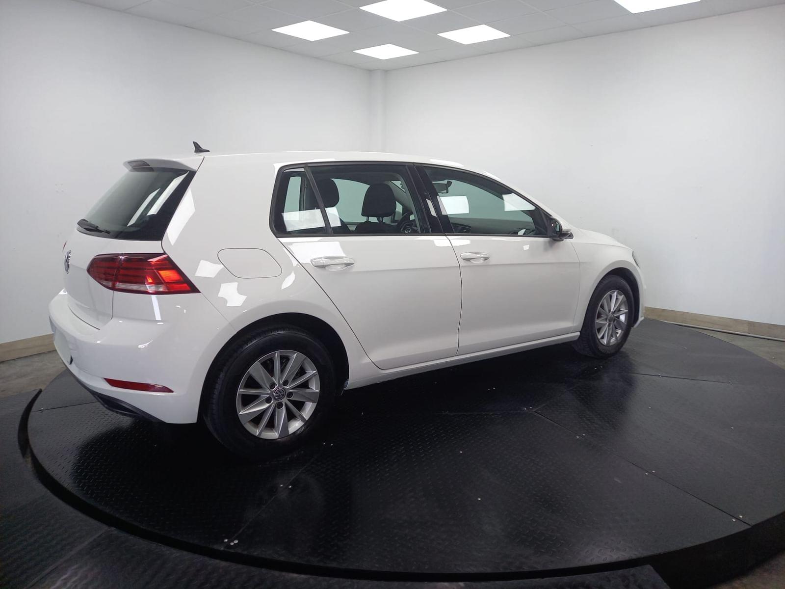 VOLKSWAGEN GOLF 1.6 TDI 5 
