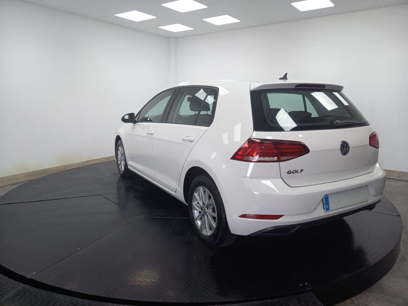VOLKSWAGEN GOLF 1.6 TDI 6 