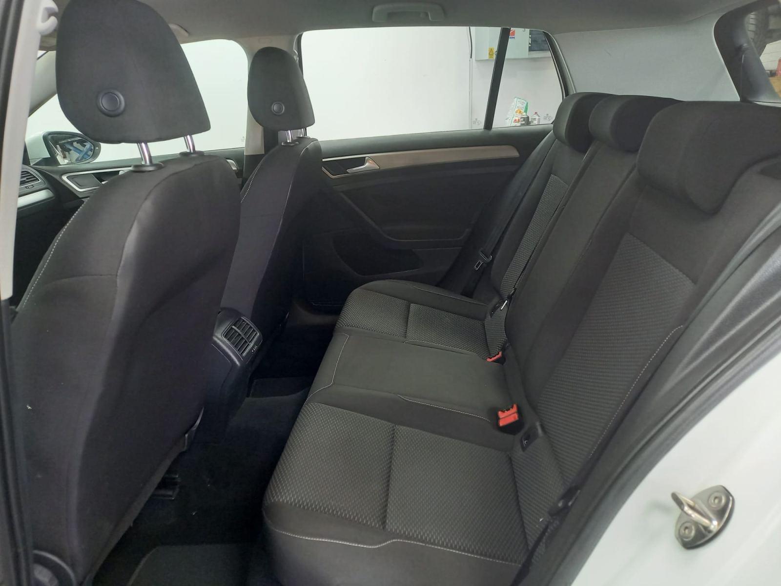 VOLKSWAGEN GOLF 1.6 TDI 12 