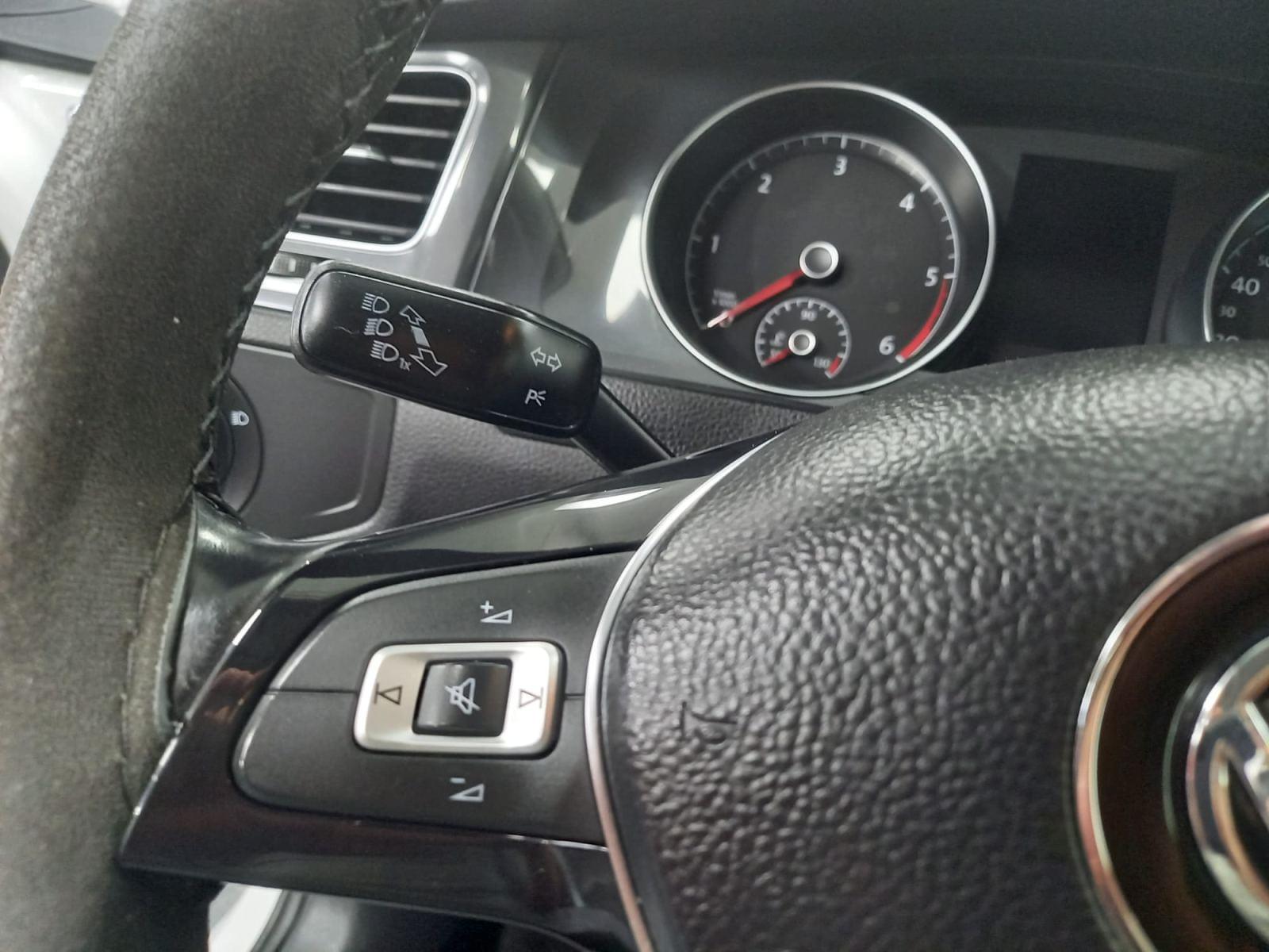 VOLKSWAGEN GOLF 1.6 TDI 16 