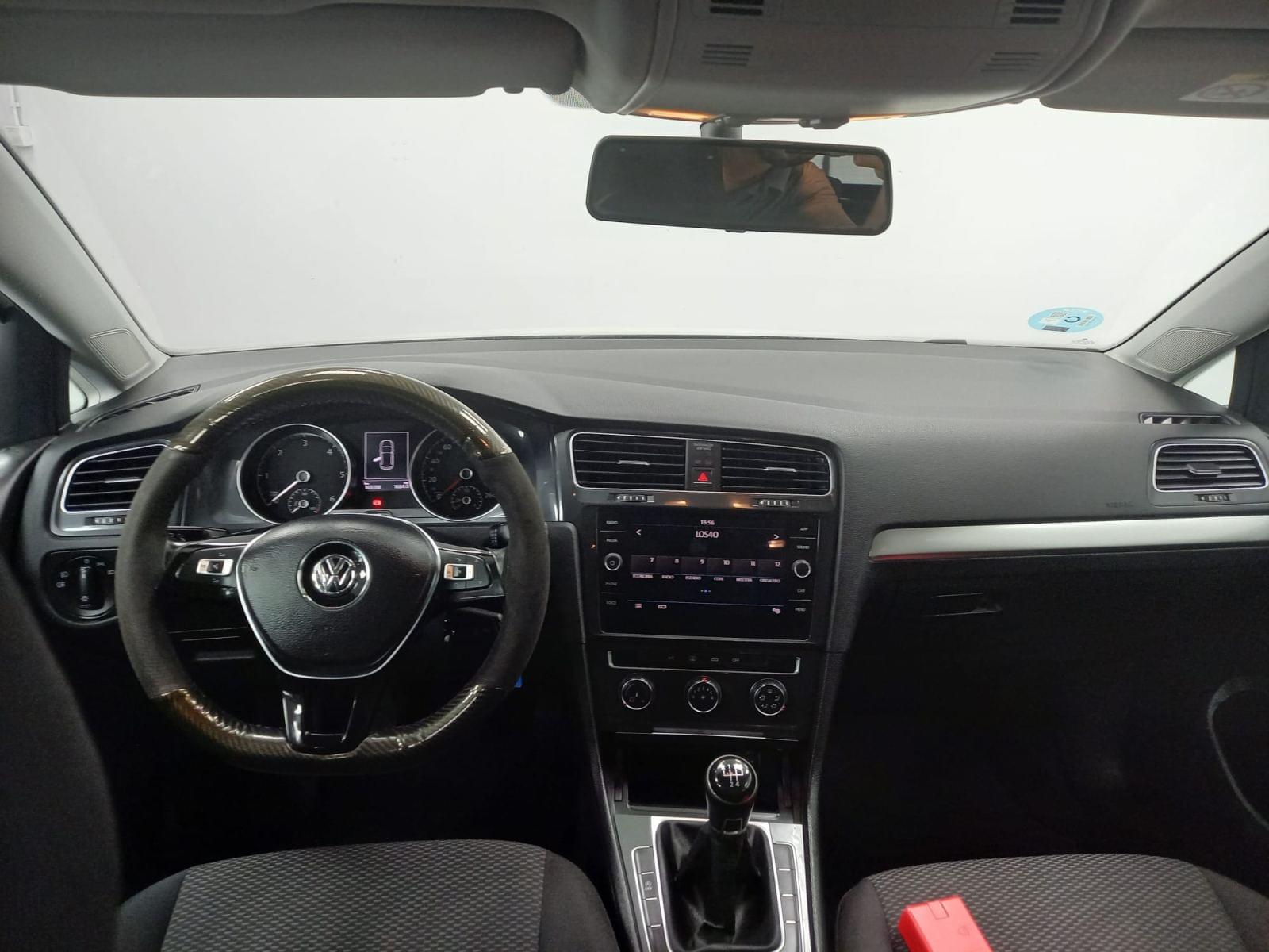 VOLKSWAGEN GOLF 1.6 TDI 22 