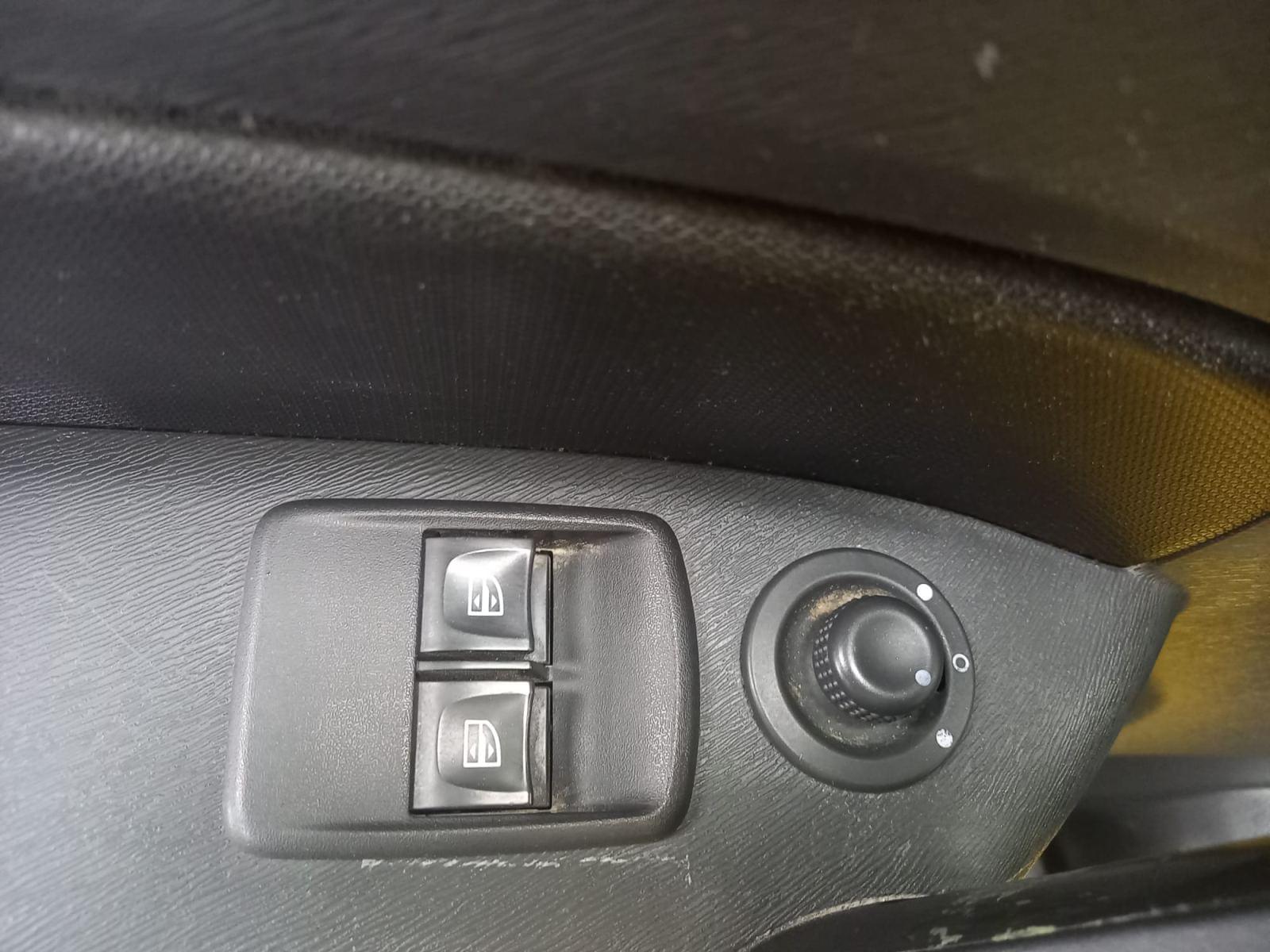 RENAULT KANGOO FURGON MAXI EXPRESS Maxi 2p Blue dCi 70 kW (95CV) 18 