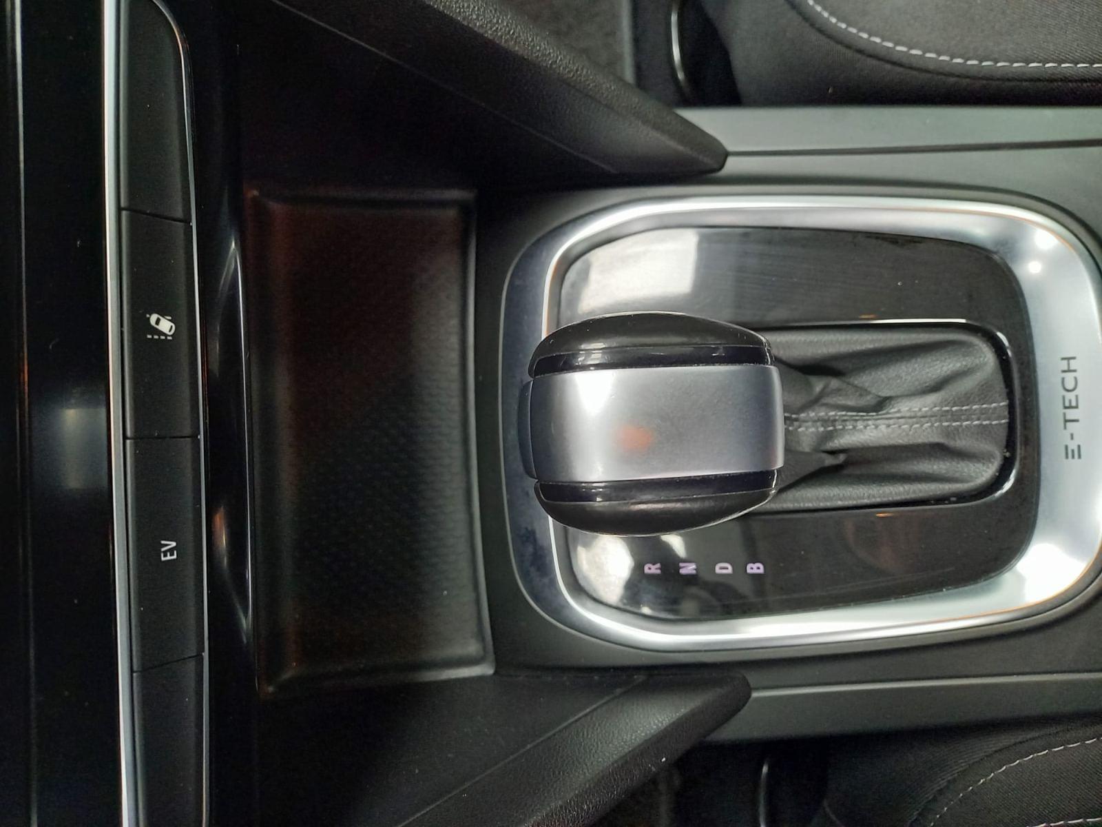 RENAULT MéGANE Estate 1.6 E-Tech Plug-in 160ch Business 11