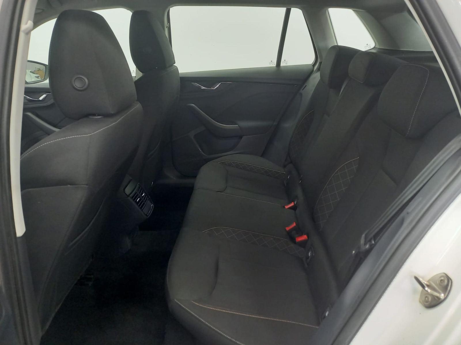 SKODA KAMIQ 1.0 TSI 81KW (110CV) DSG AMBITION (CX) 27 