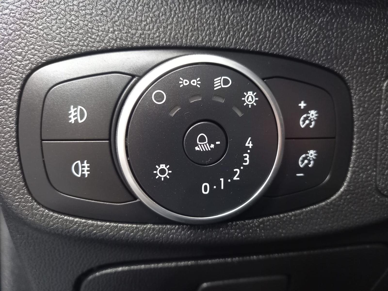 FORD FOCUS CLIPPER 1.5 EcoBlue Connected 33 