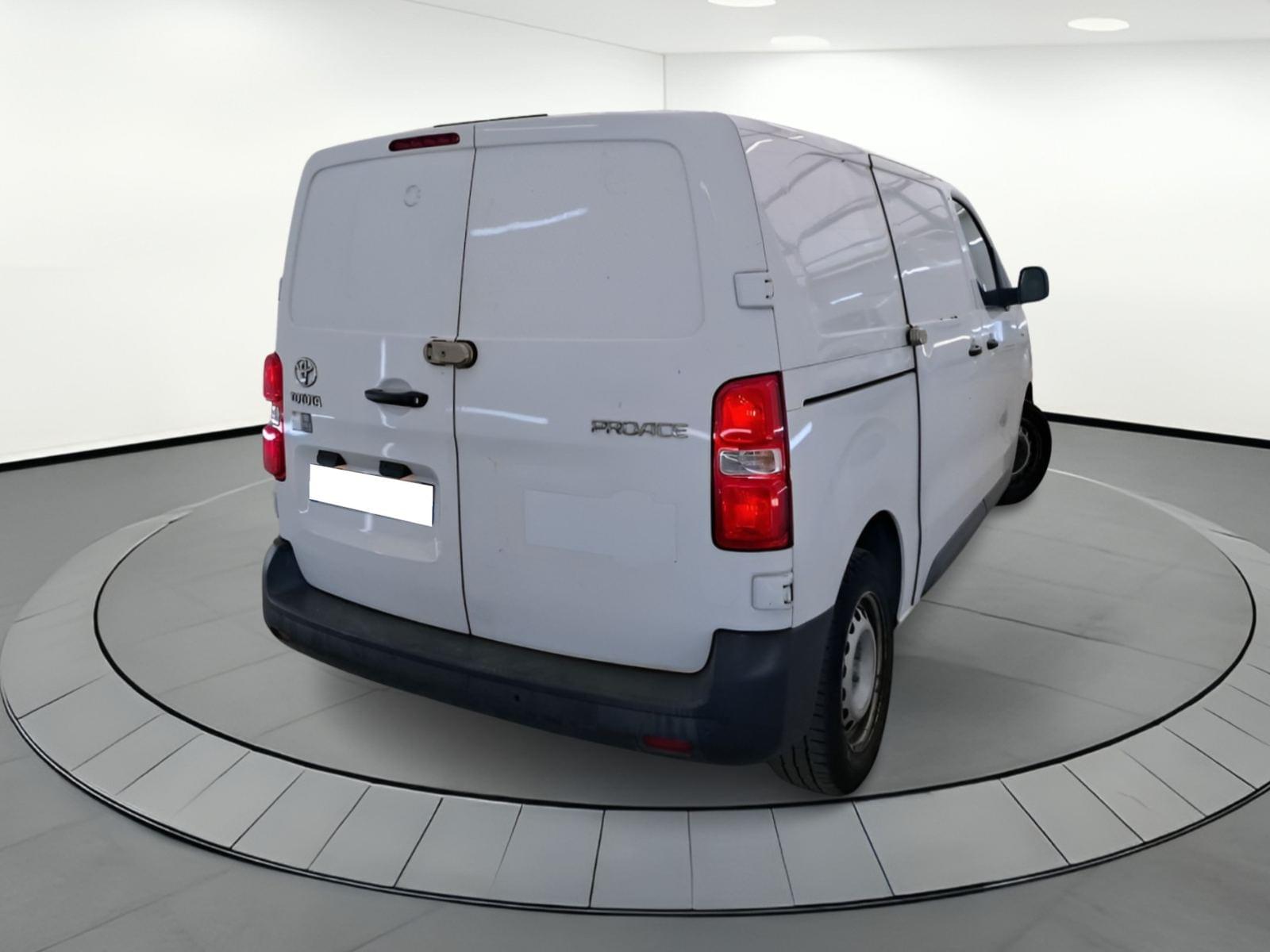 TOYOTA PROACE TÔLÉ 2.0 D MEDIUM 120 D-4D DYNAMIC 2 
