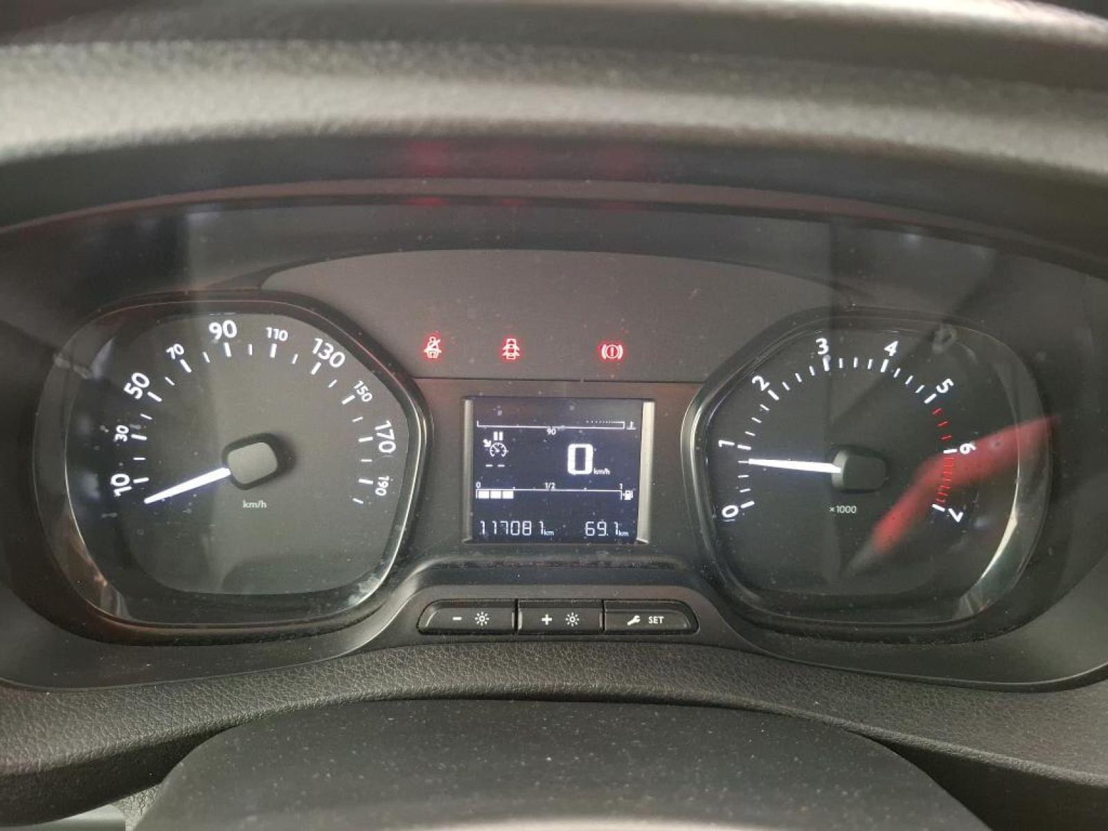 TOYOTA PROACE TÔLÉ 2.0 D MEDIUM 120 D-4D DYNAMIC 5 