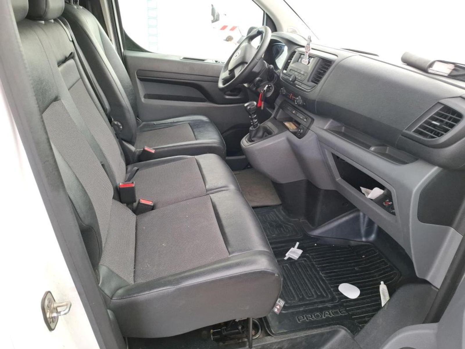 TOYOTA PROACE TÔLÉ 2.0 D MEDIUM 120 D-4D DYNAMIC 7 