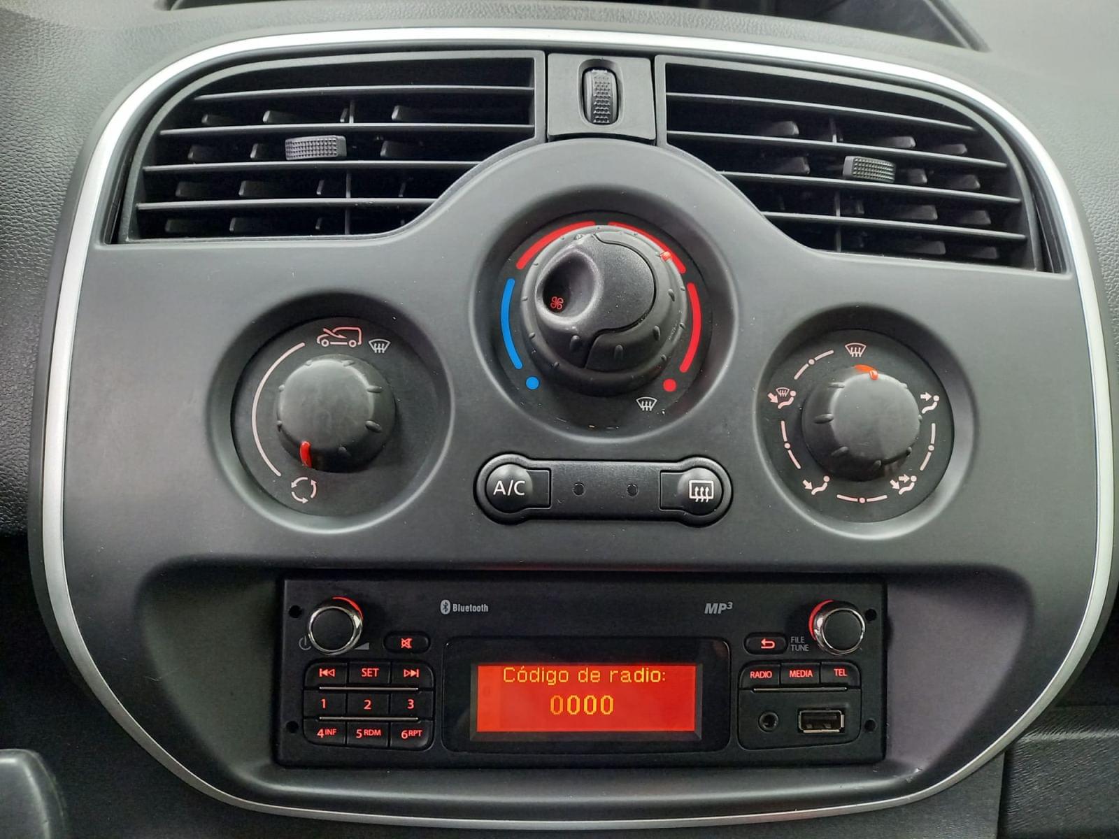 RENAULT KANGOO FURGON MAXI 2p Blue dCi 70 kW (95CV) 14 