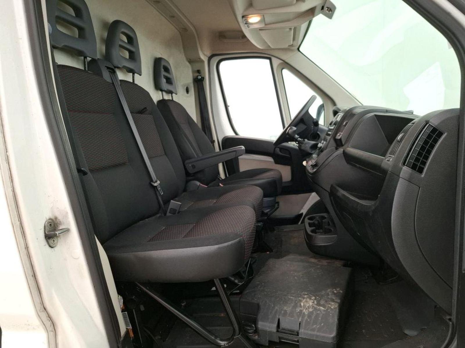 PEUGEOT BOXER FURGÓN 2.0 BLUEHDI 110 PREMIUM 330 L1H2 9 