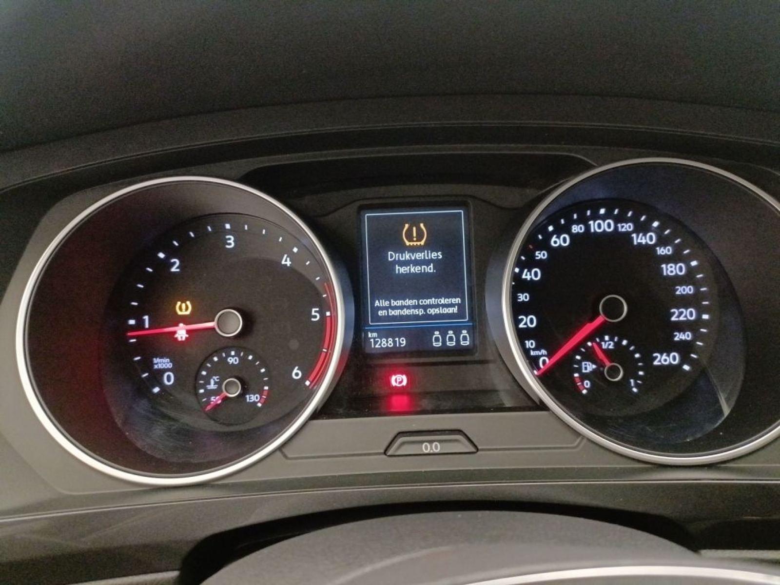 VOLKSWAGEN TIGUAN 2.0 TDI BMT SCR 110KW COMFORTLINE 5D 8 